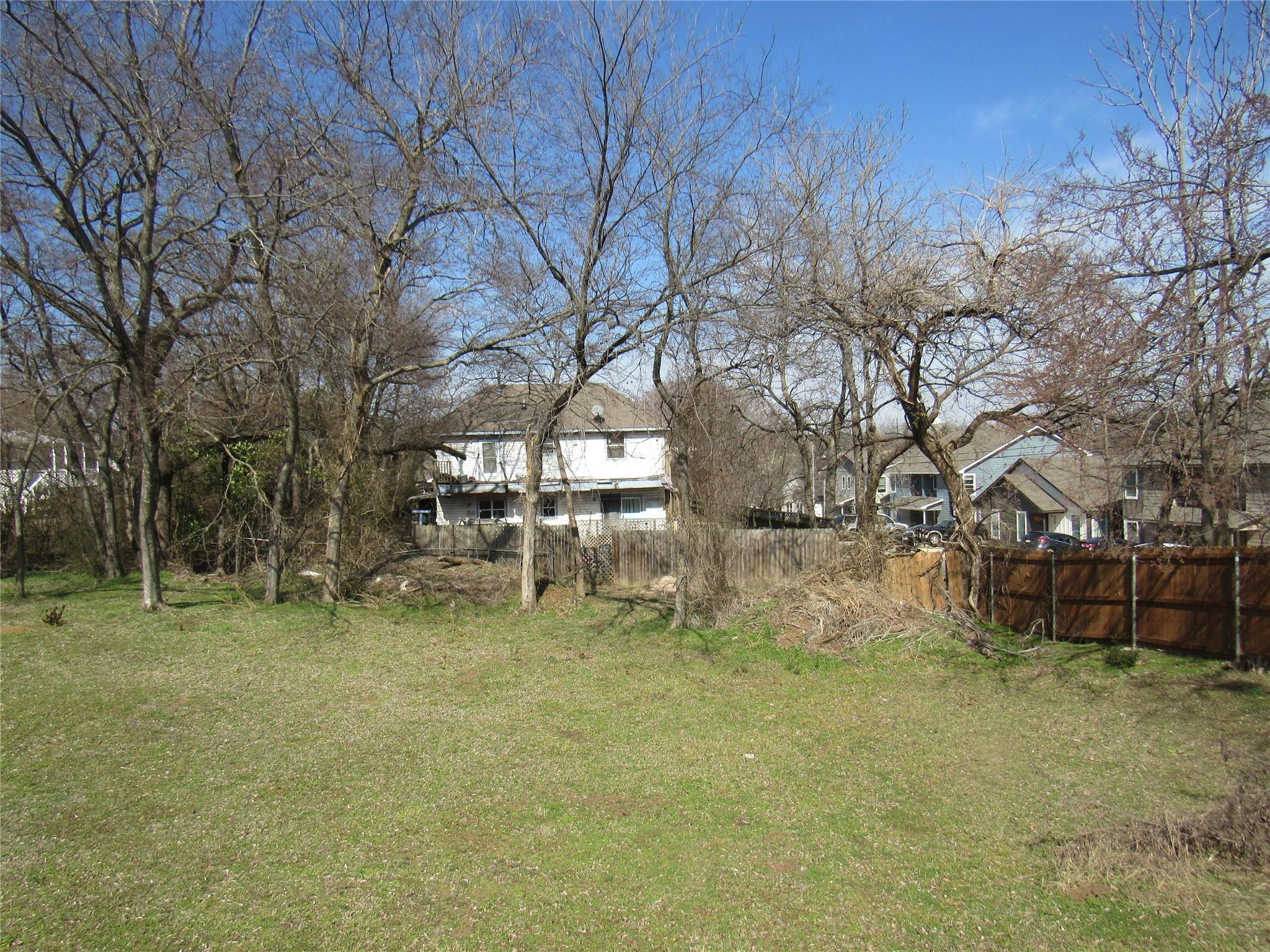 main property photo 24