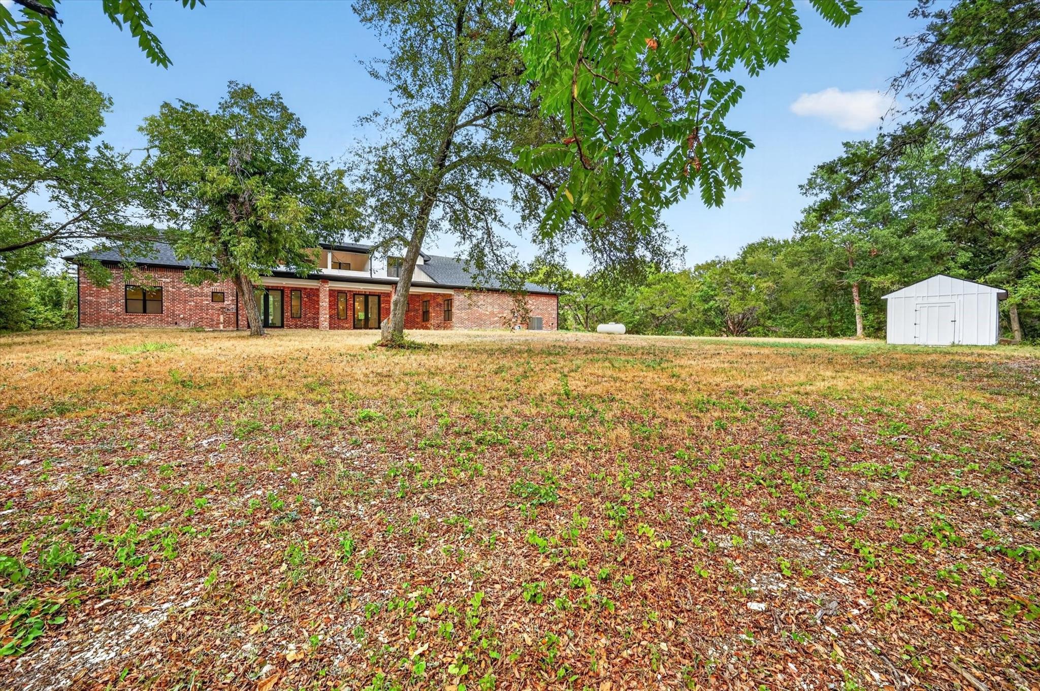 main property photo 35