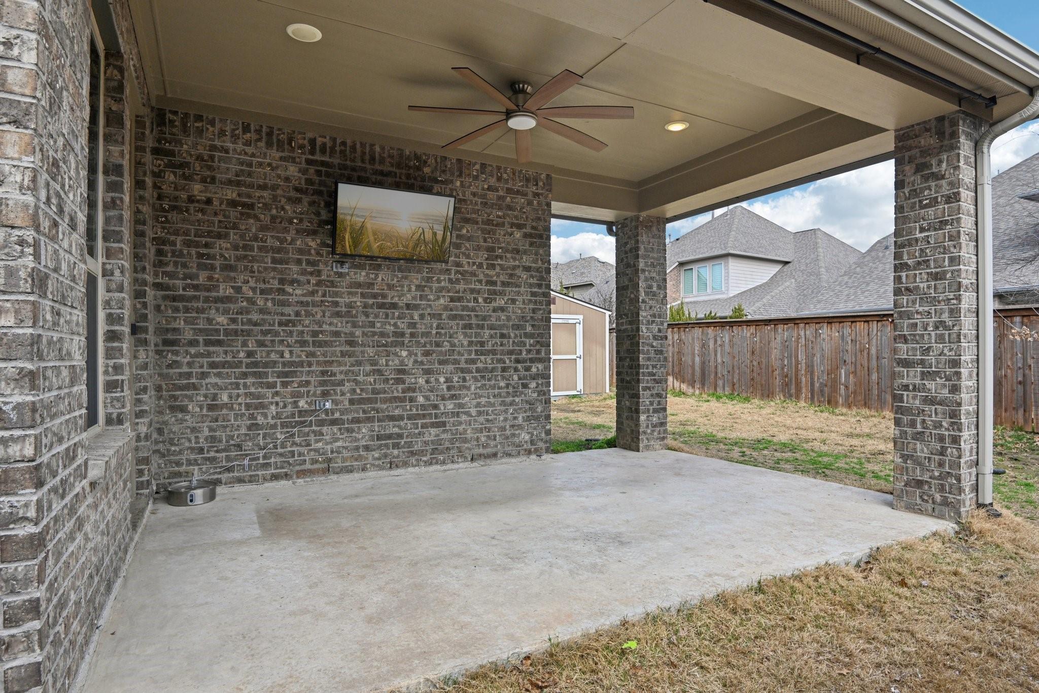 main property photo 35