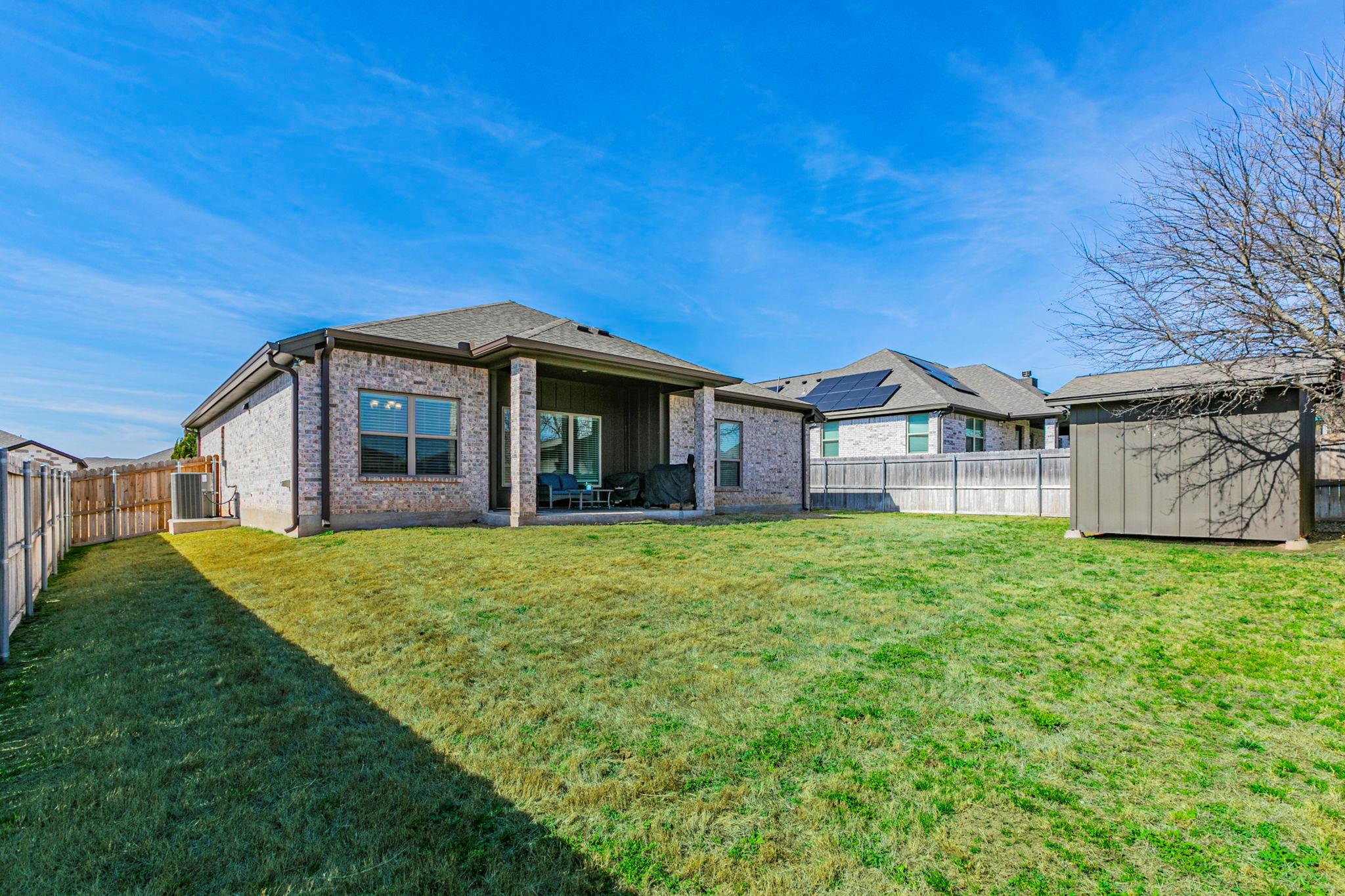 main property photo 25