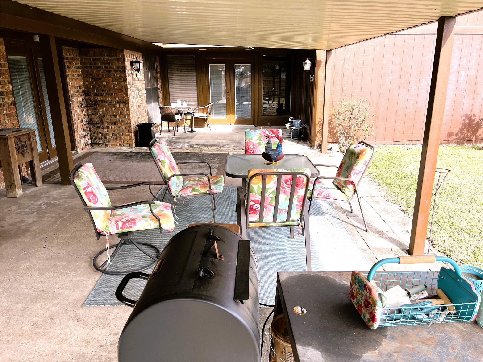main property photo 29