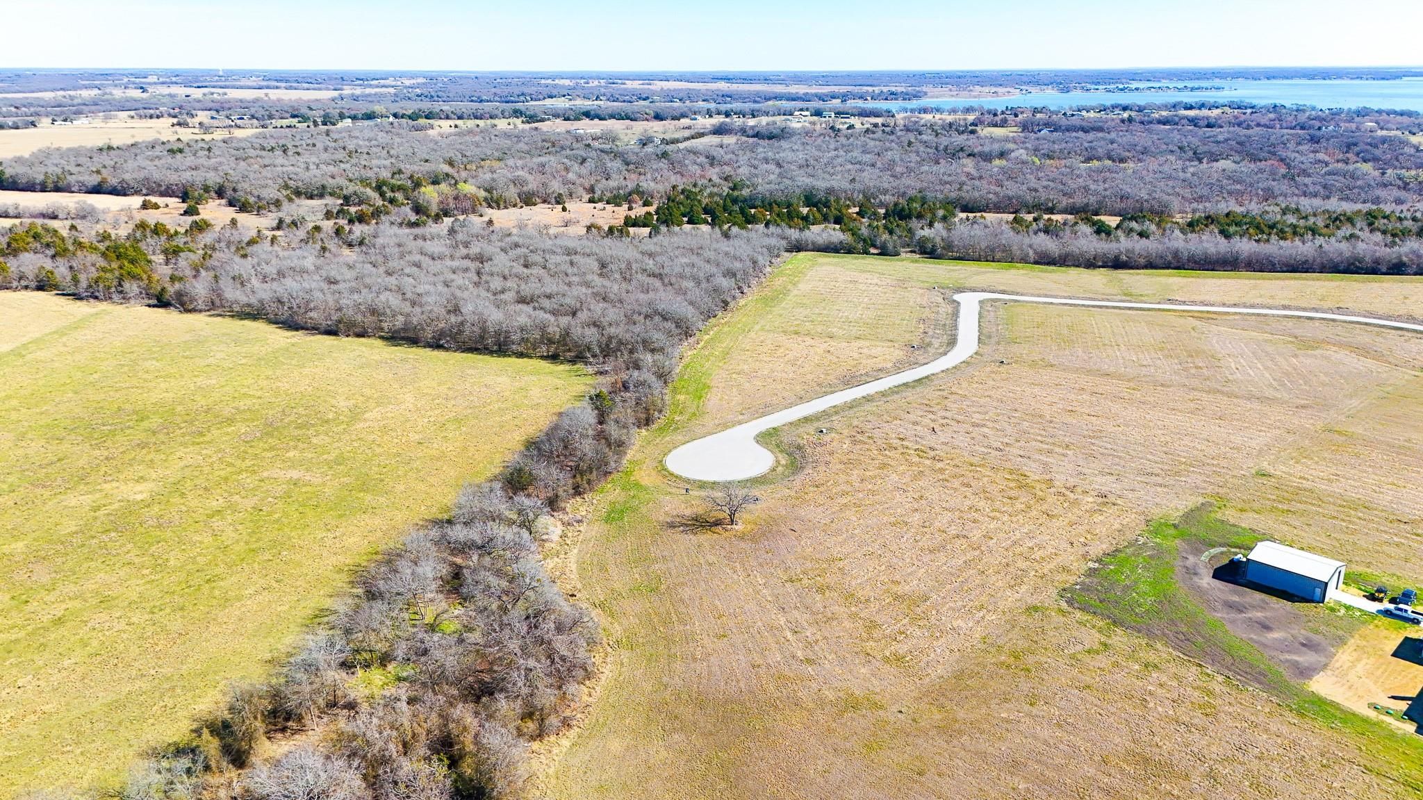 main property photo 7