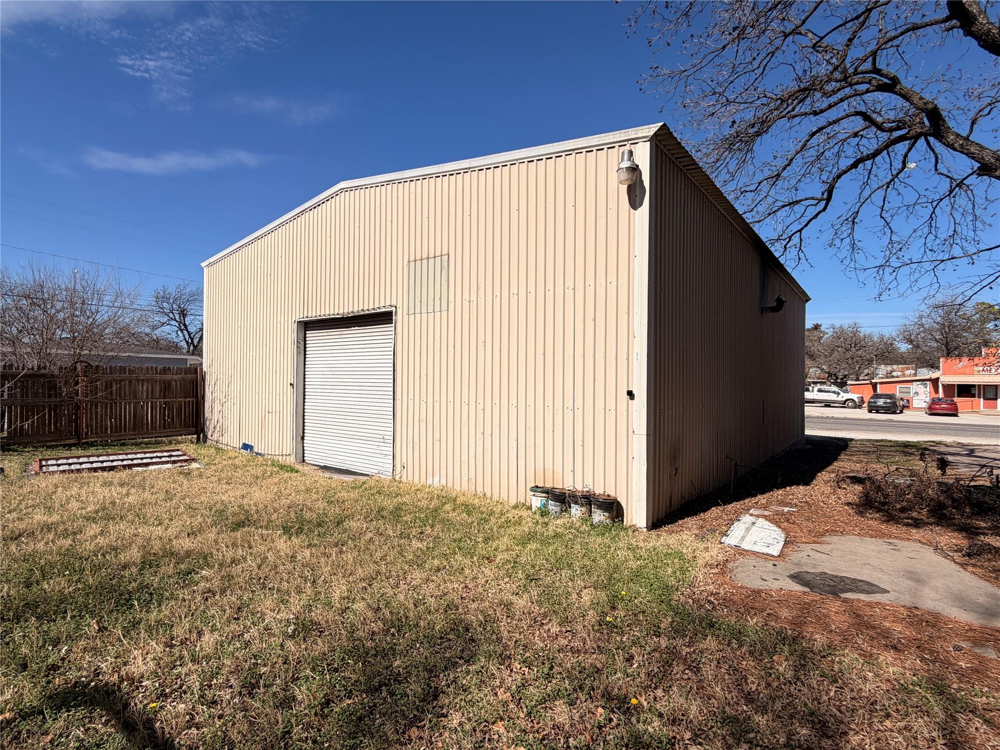 main property photo 21