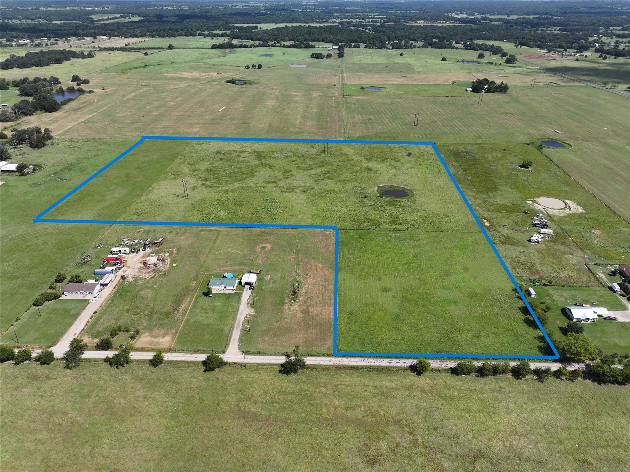 main property photo 4