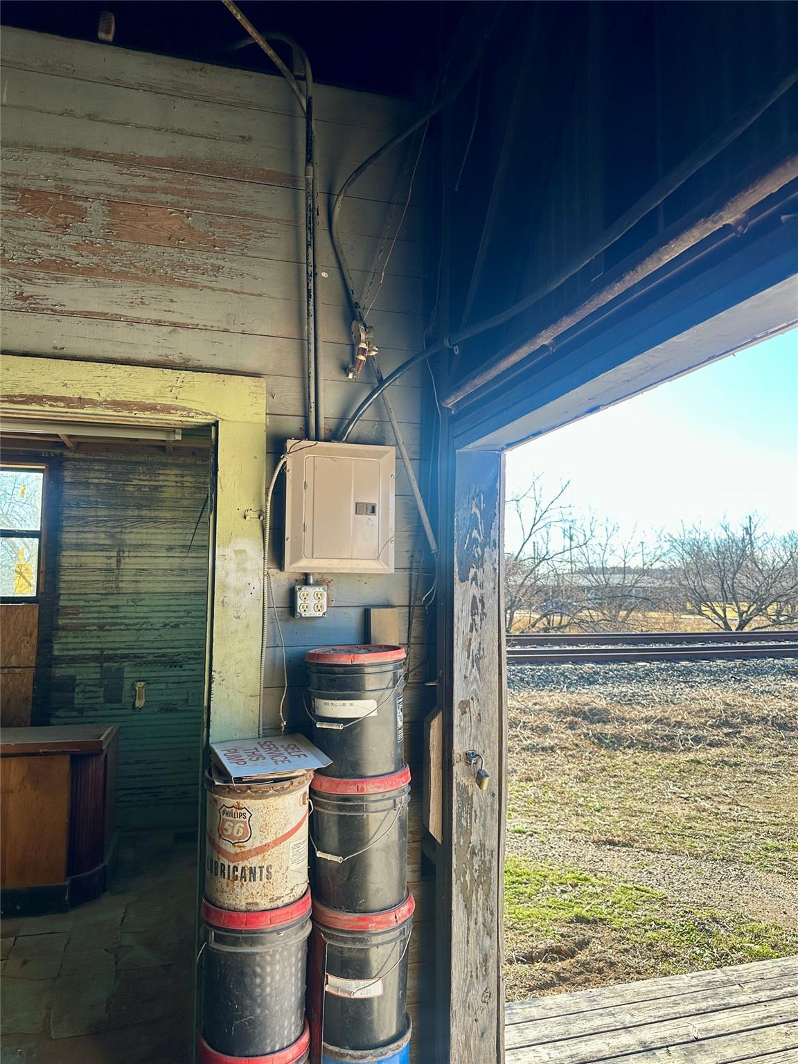 main property photo 12