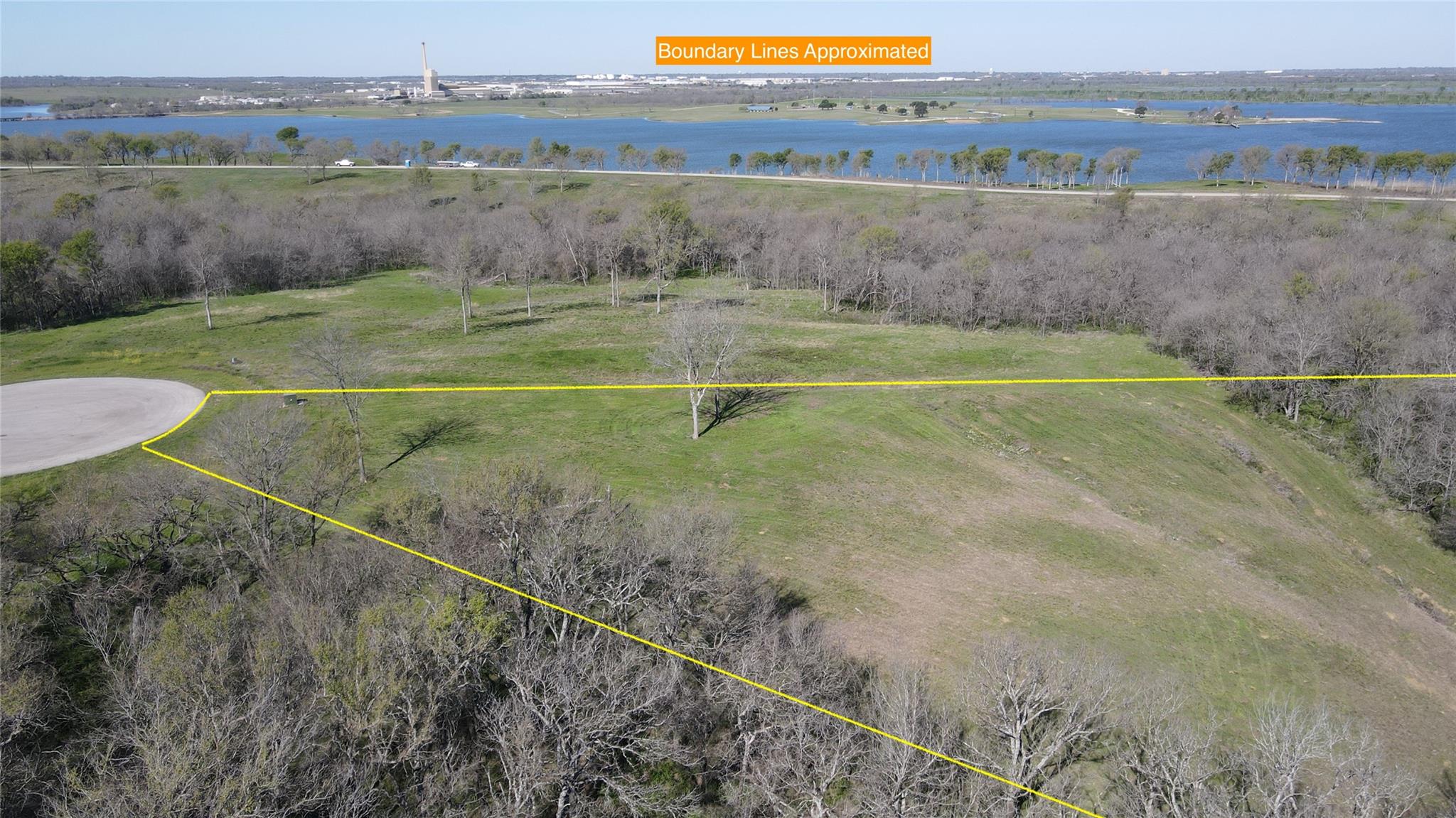 main property photo 13