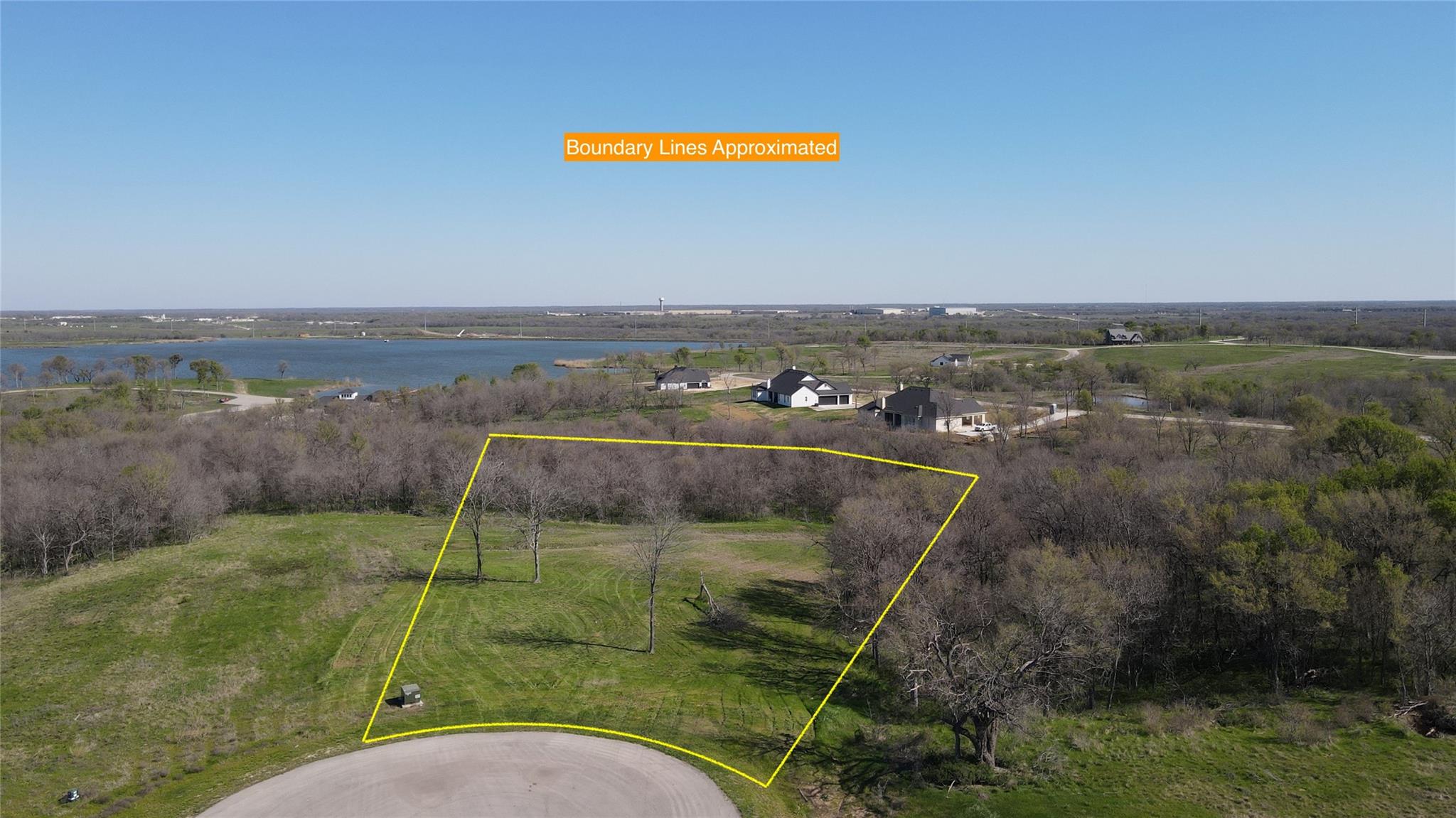 main property photo 23