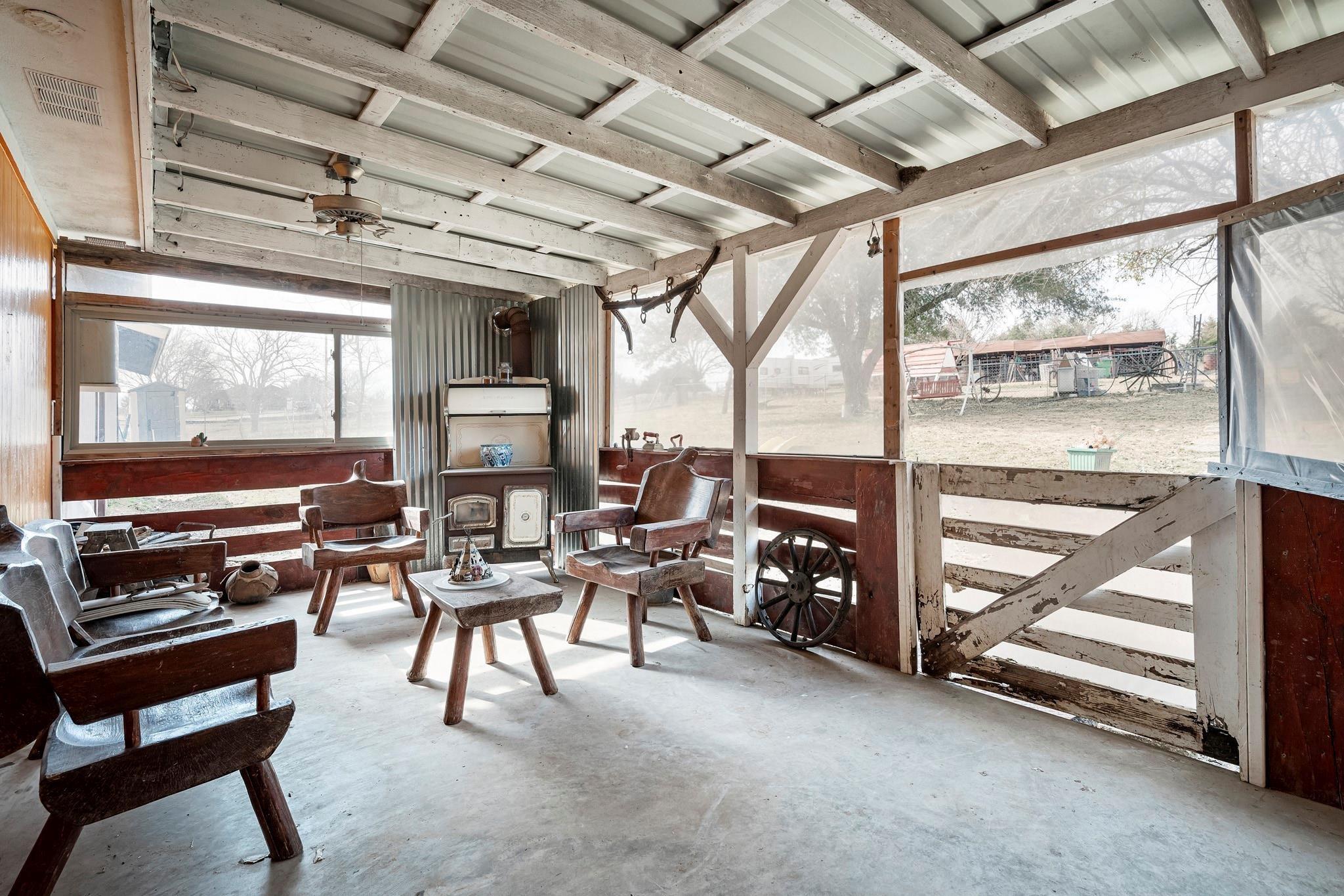 main property photo 22