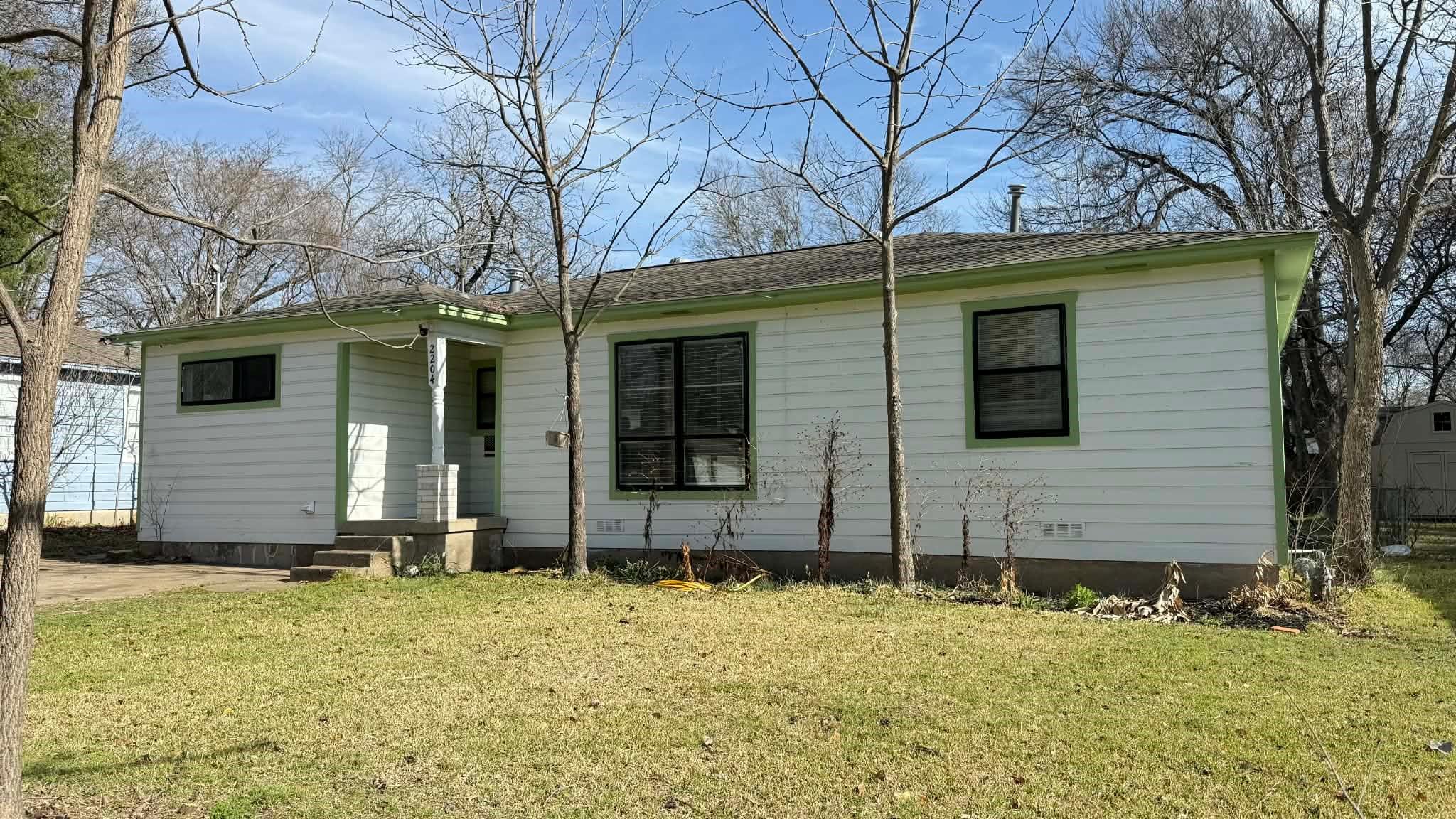 main property photo 3