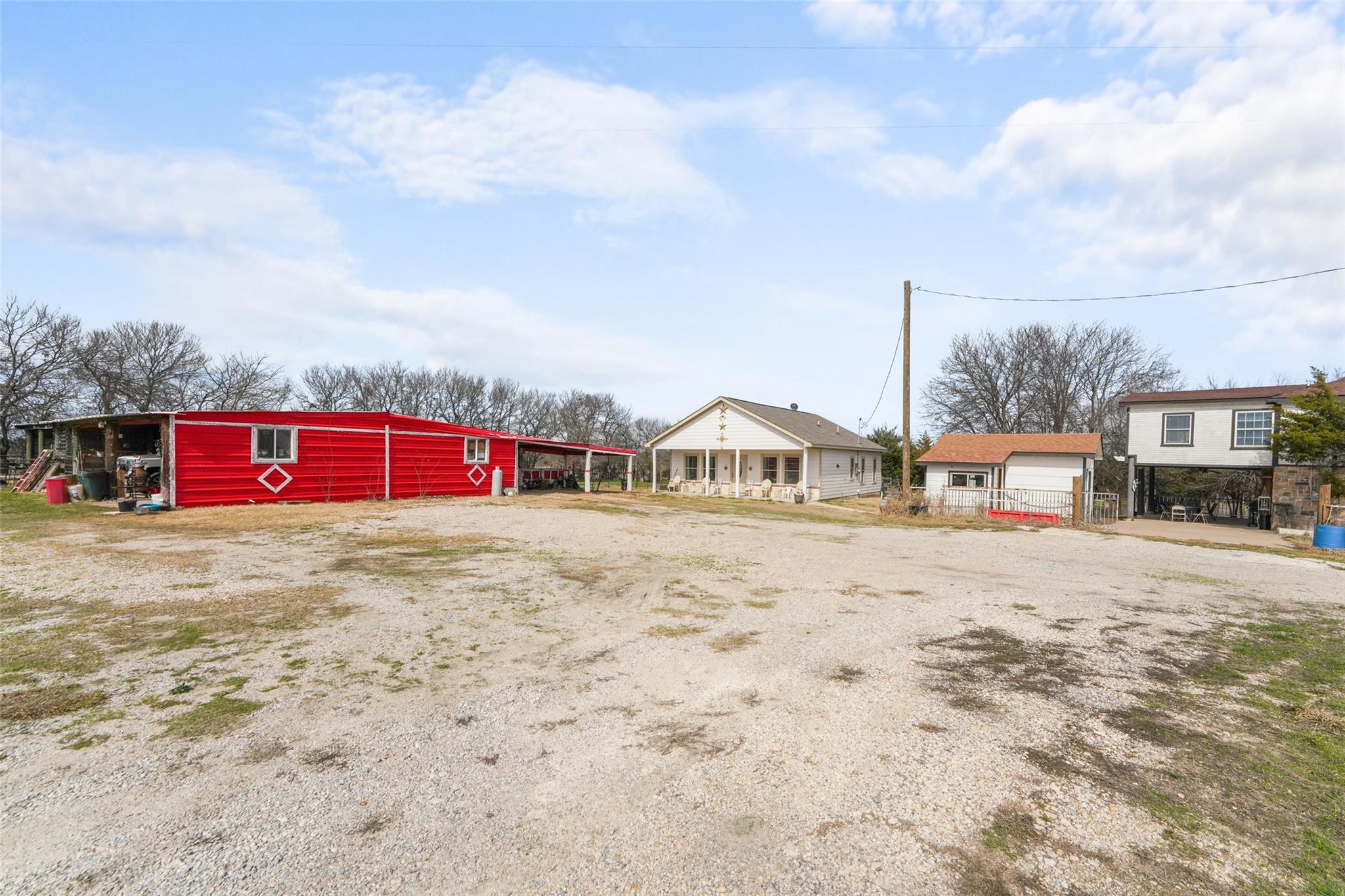 main property photo 27