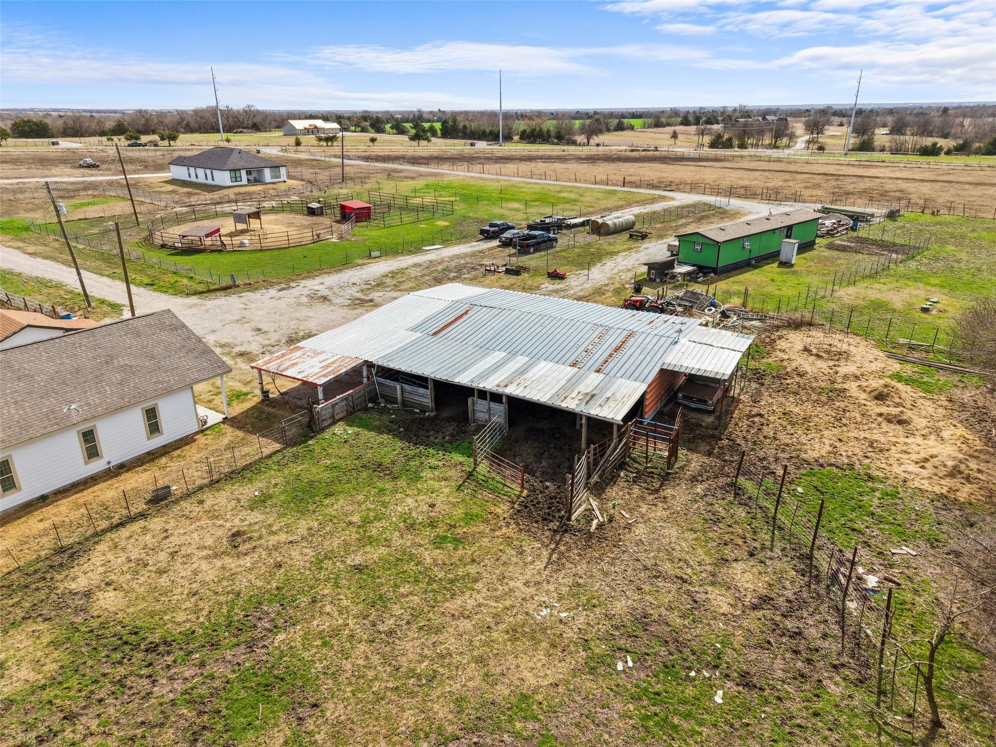 main property photo 30