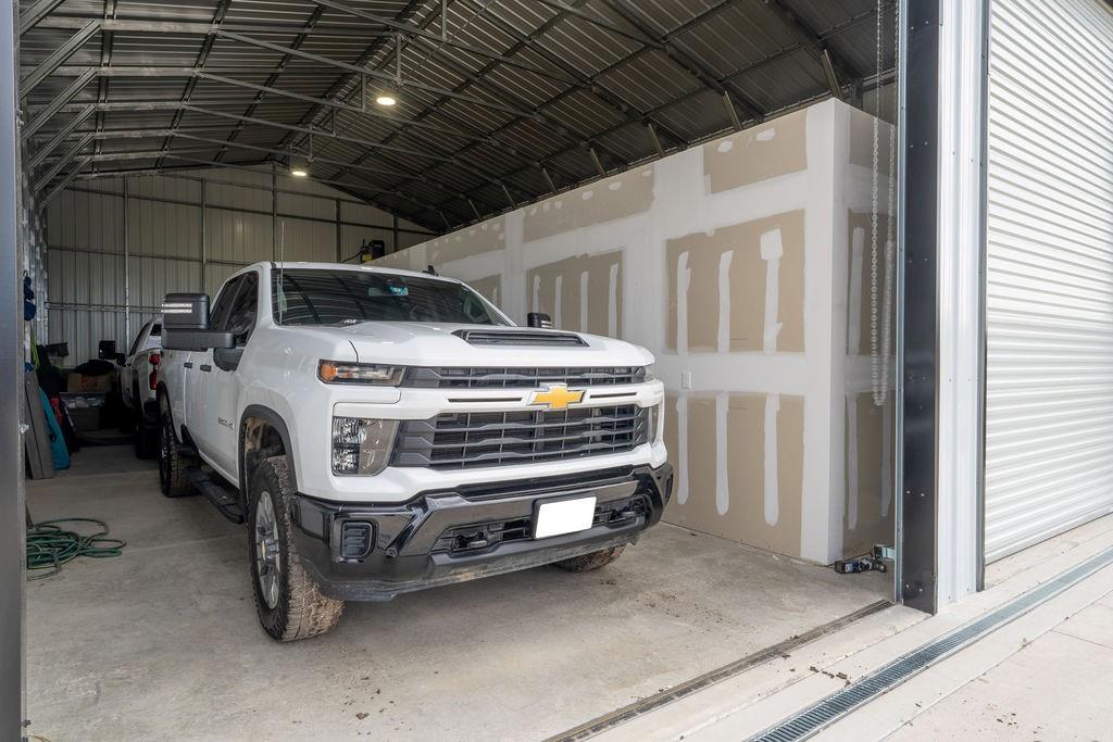 main property photo 6
