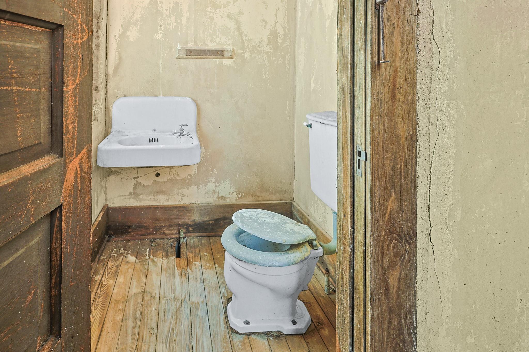 main property photo 27