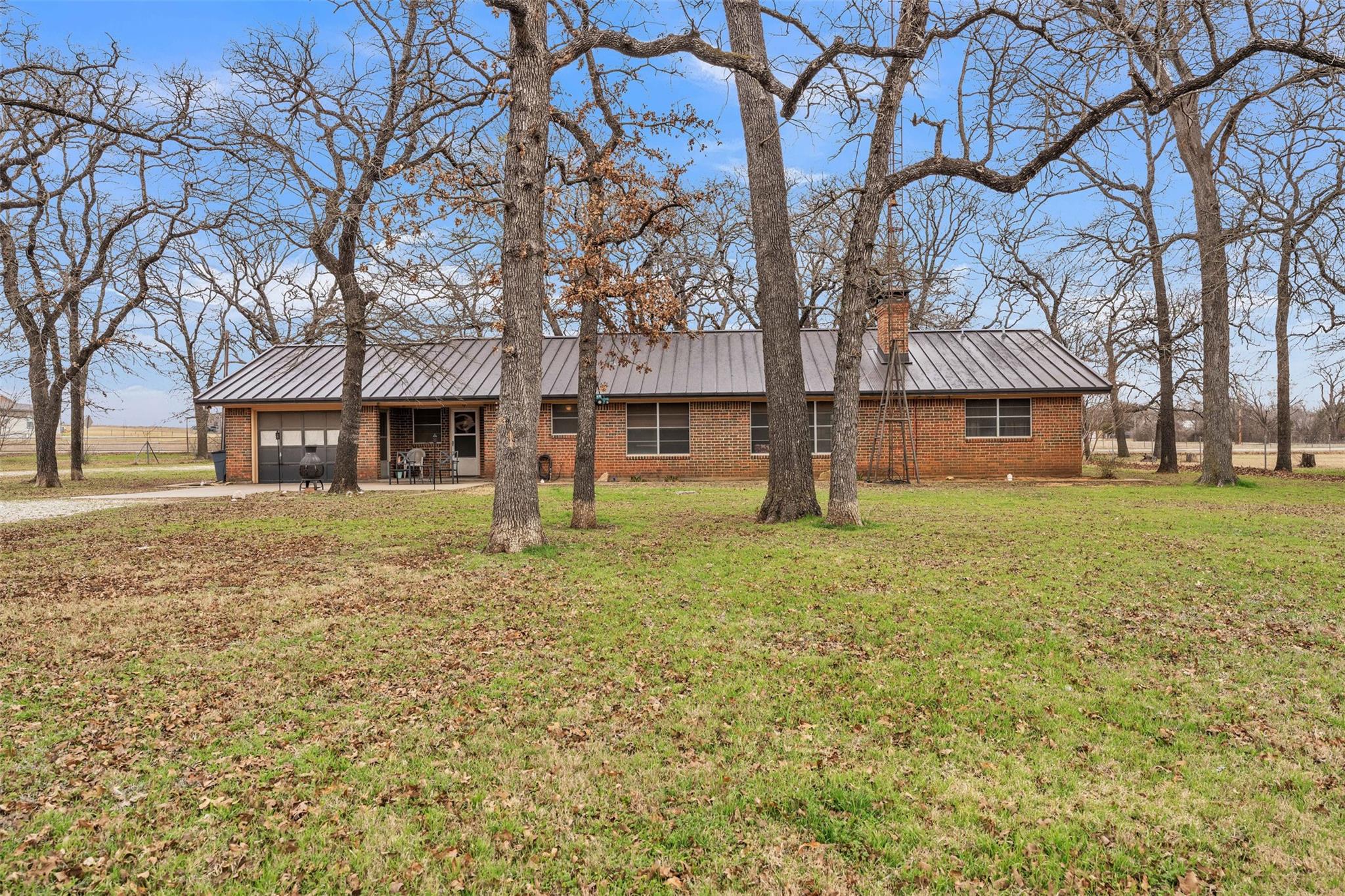 main property photo 30