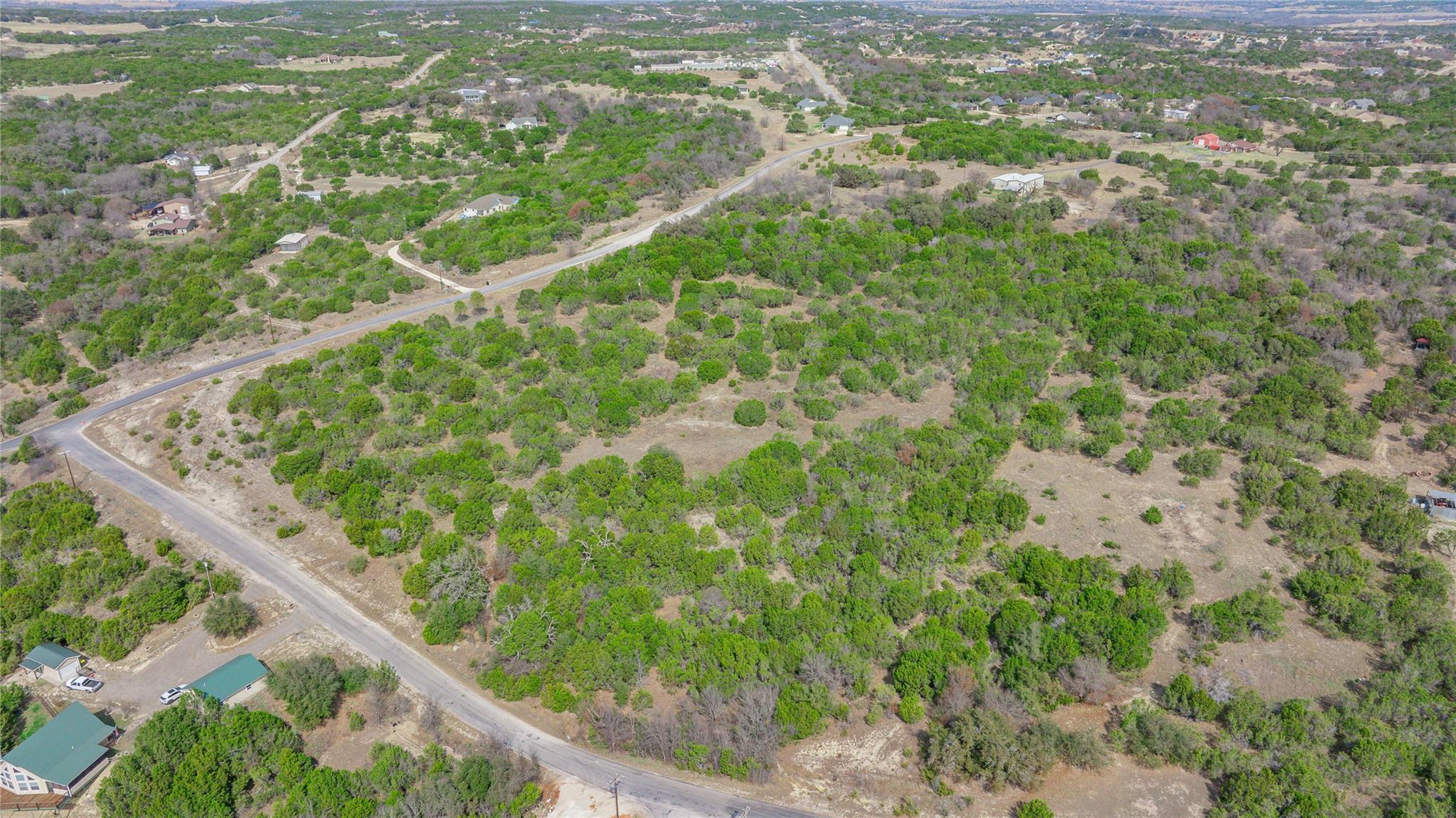 main property photo 9