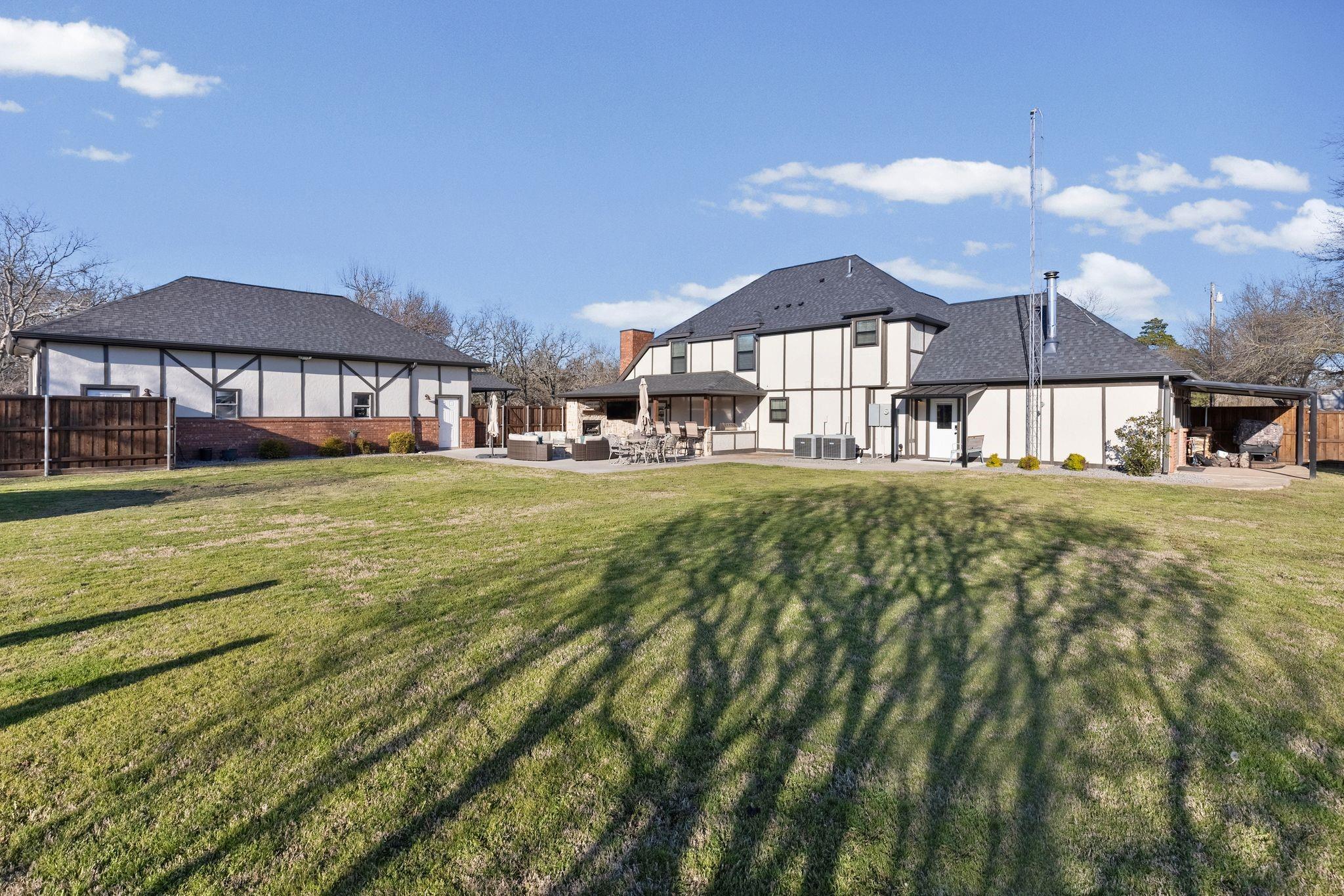 main property photo 31