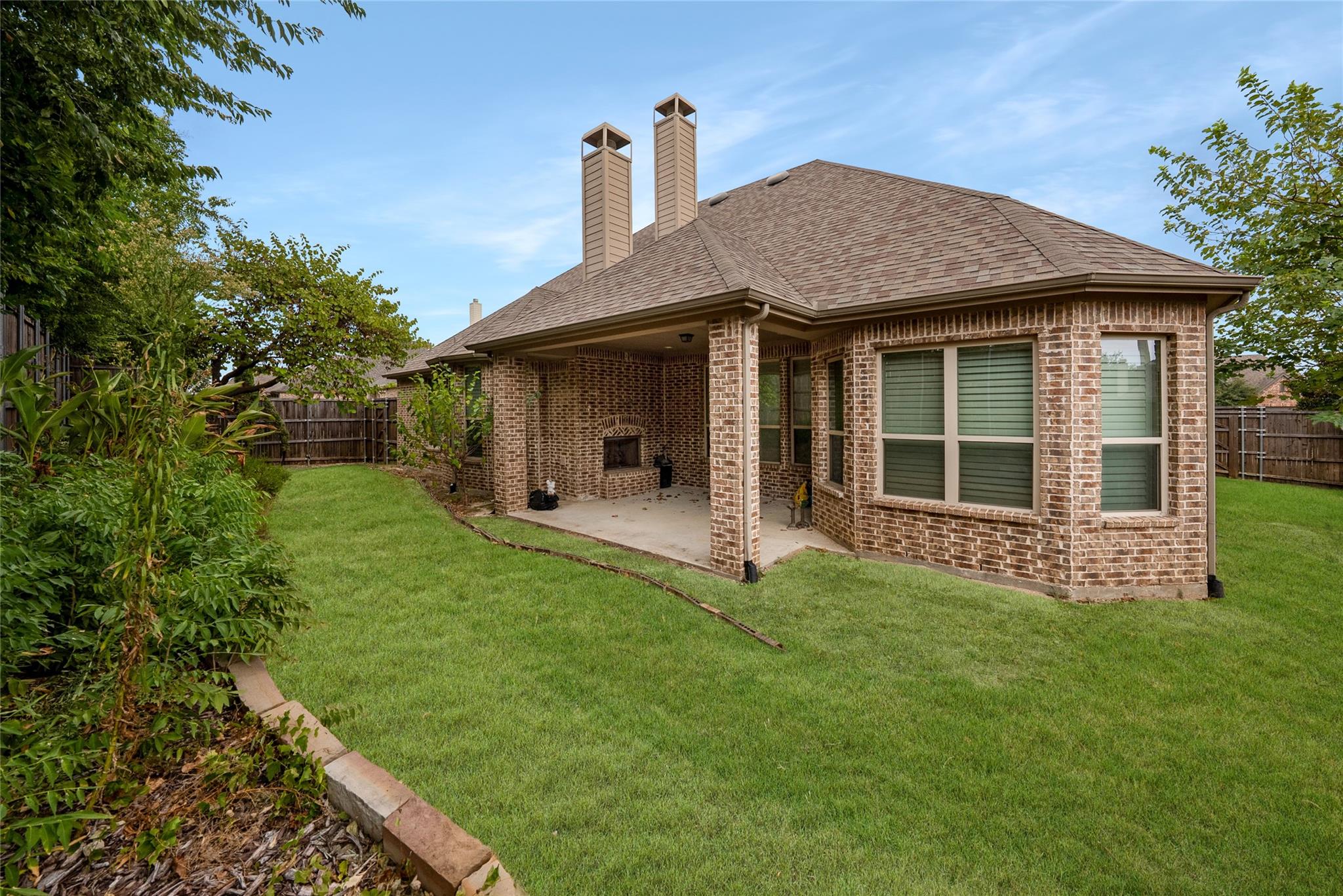 main property photo 18