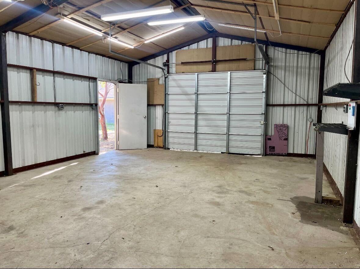 main property photo 18