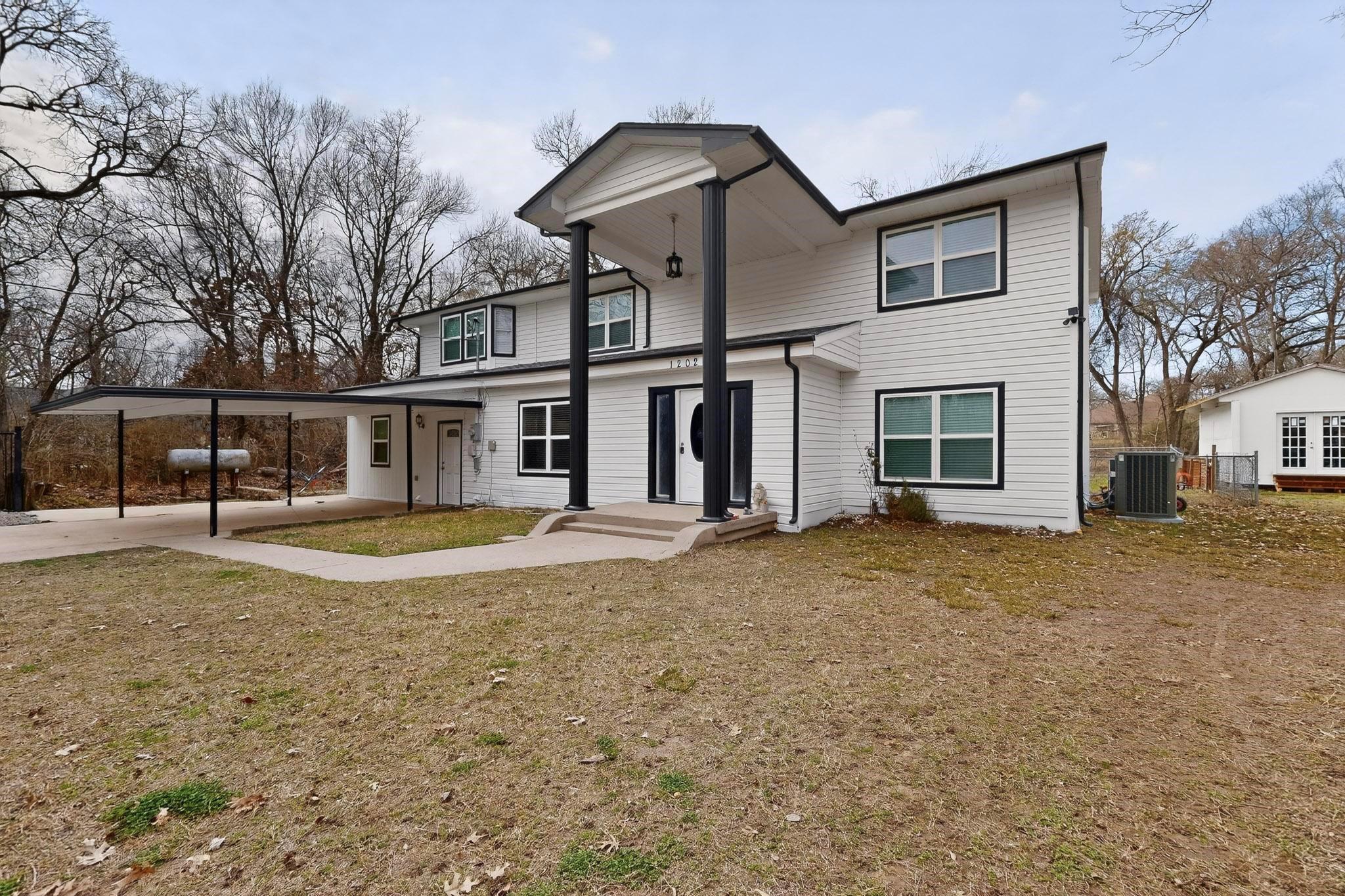 main property photo 1