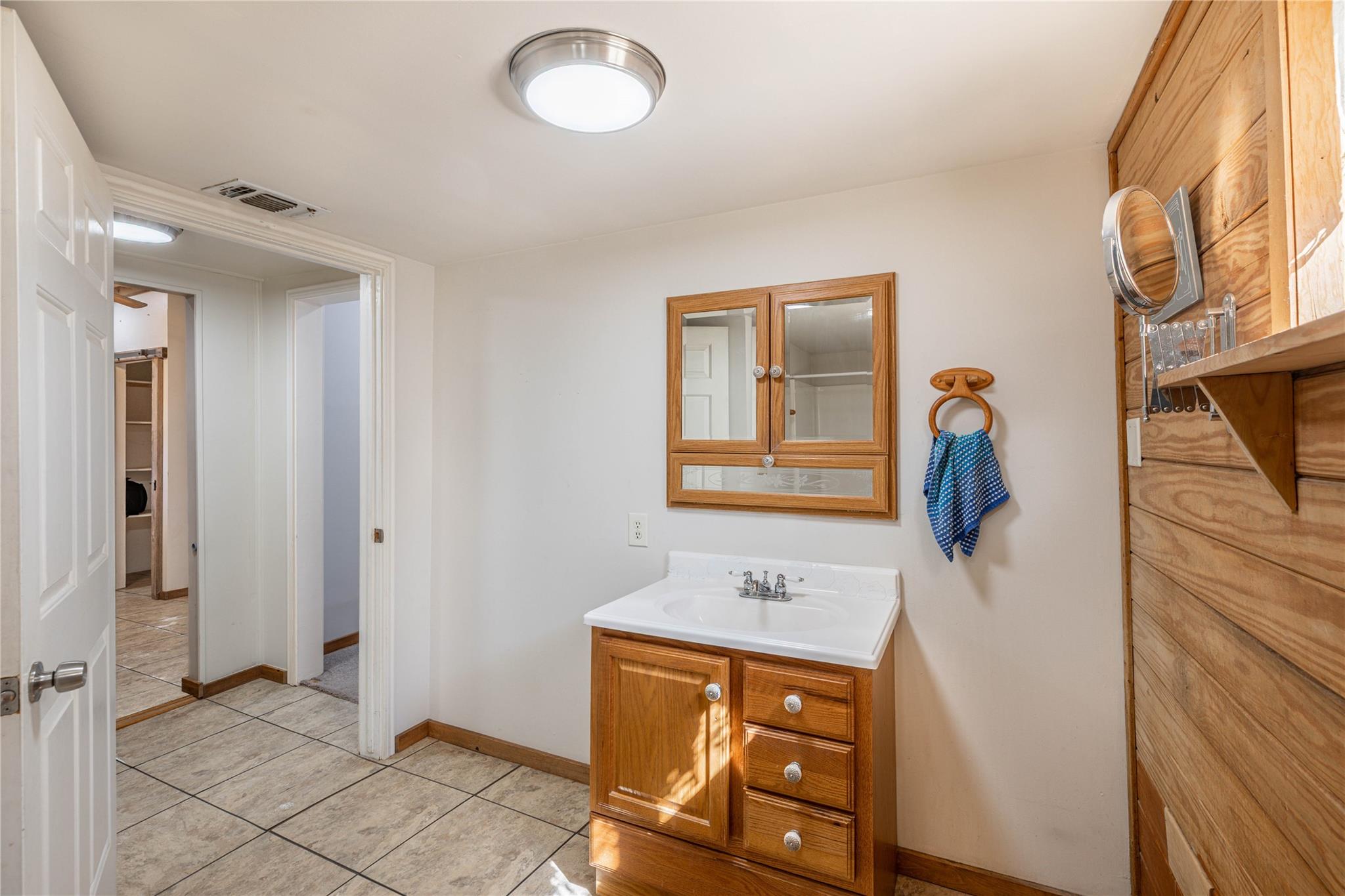 property viewer photo 23