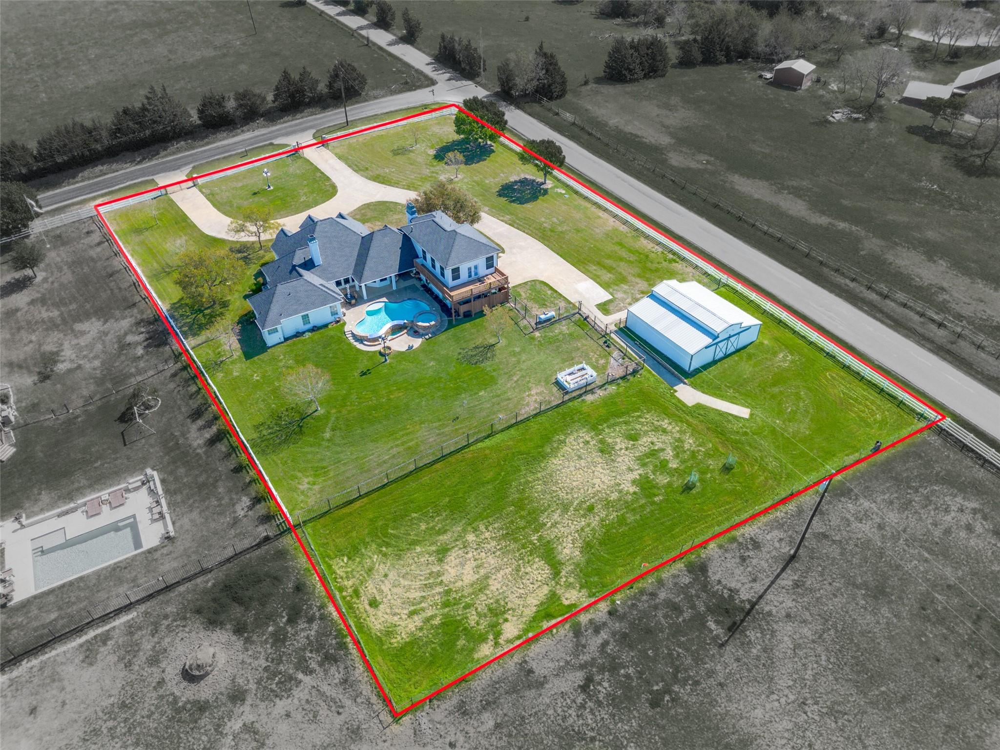 main property photo 5