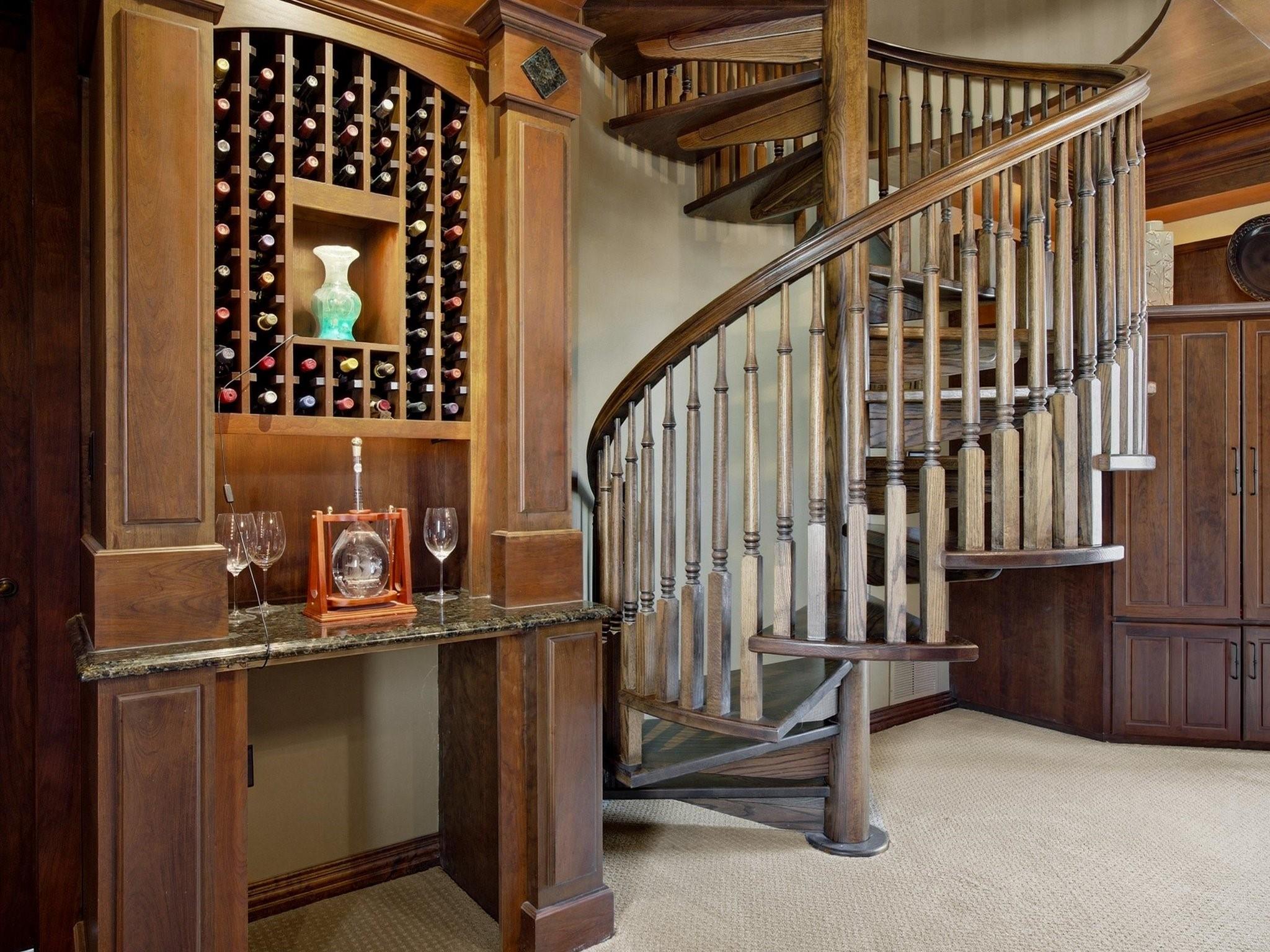 main property photo 14
