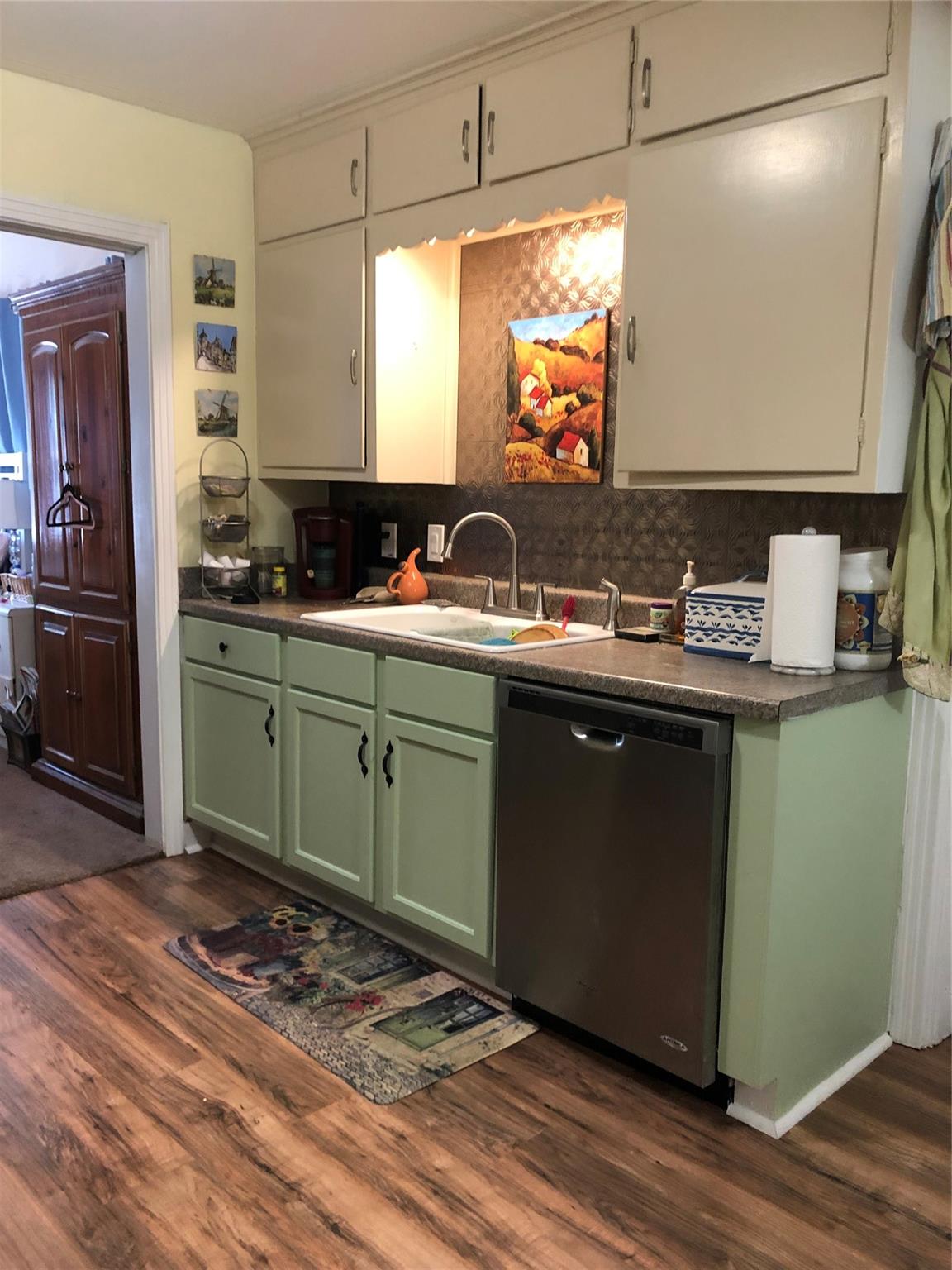 main property photo 17