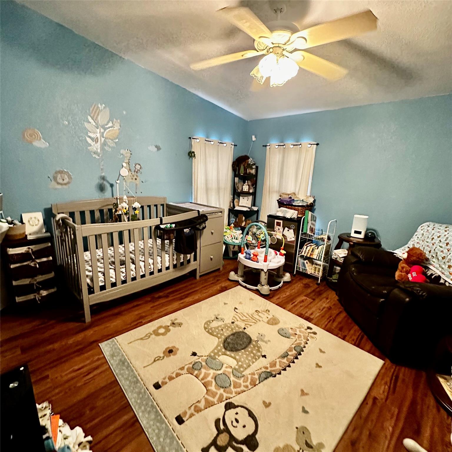 main property photo 16