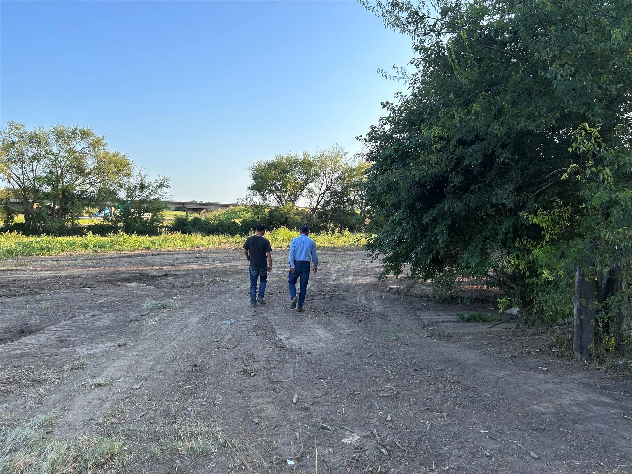 main property photo 4