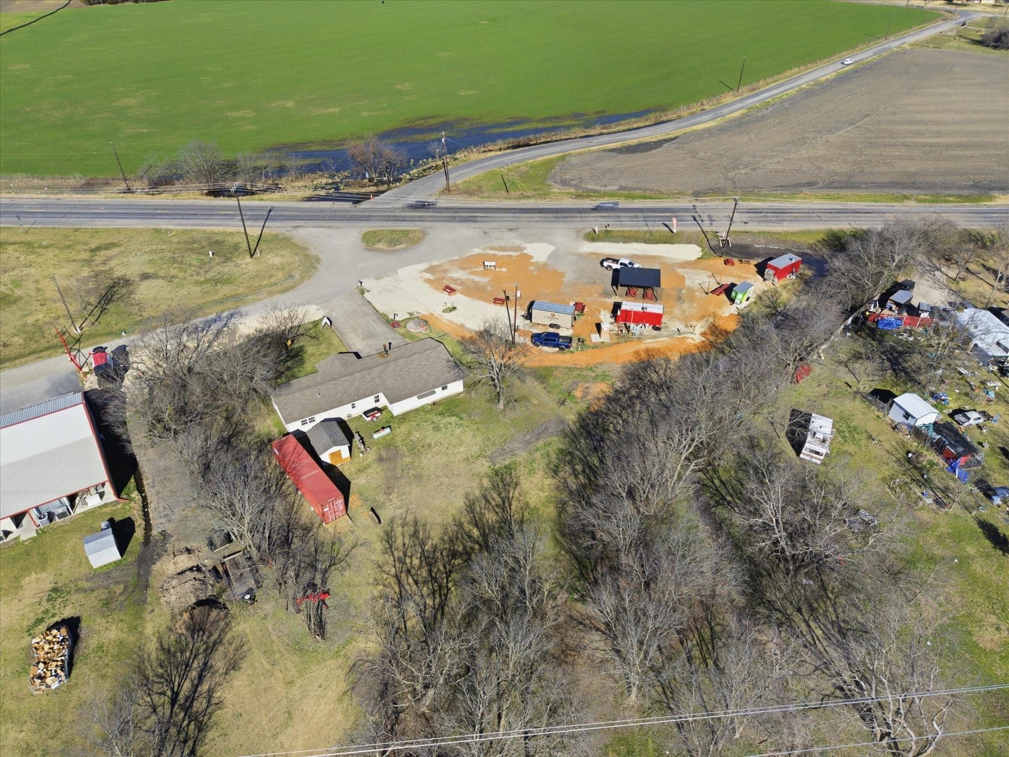 main property photo 32