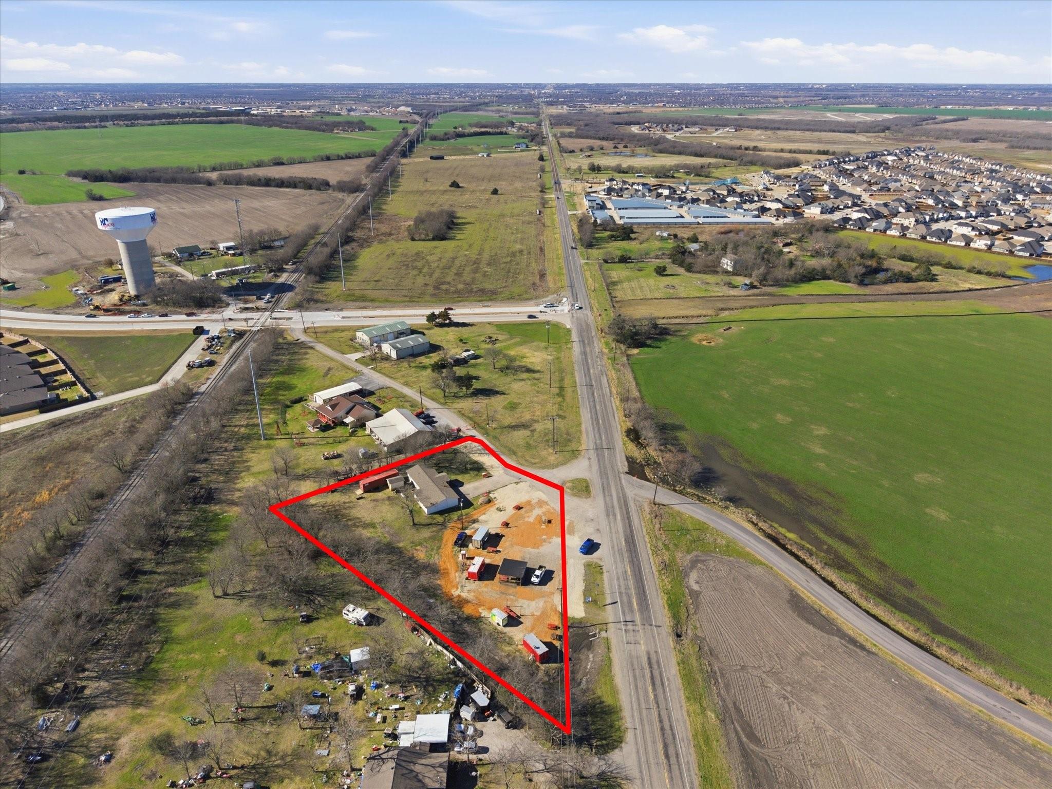 main property photo 34