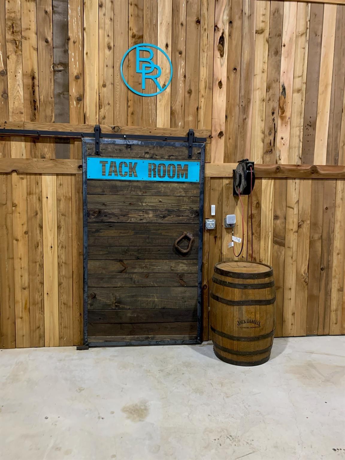 main property photo 29