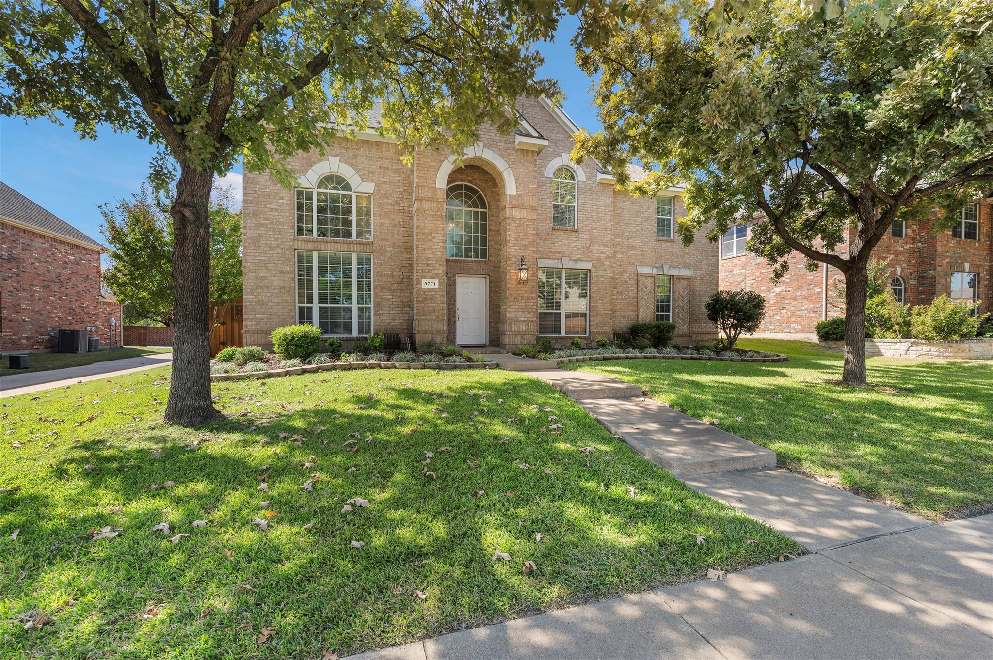 main property photo 28
