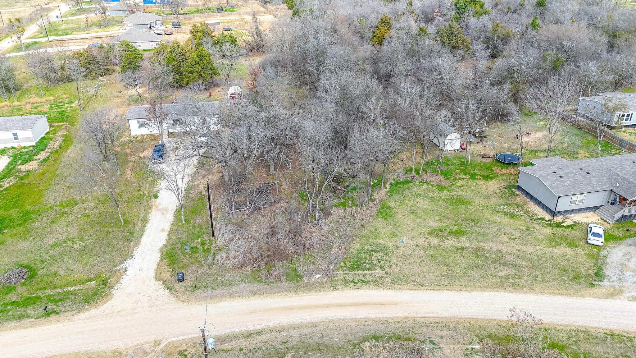 main property photo 11