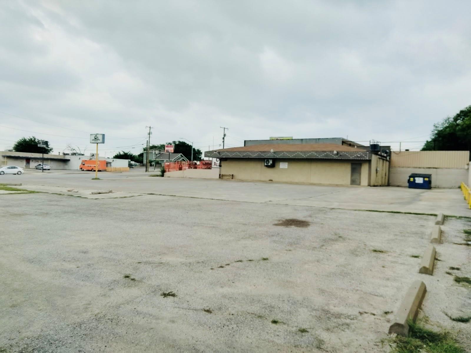 main property photo 5