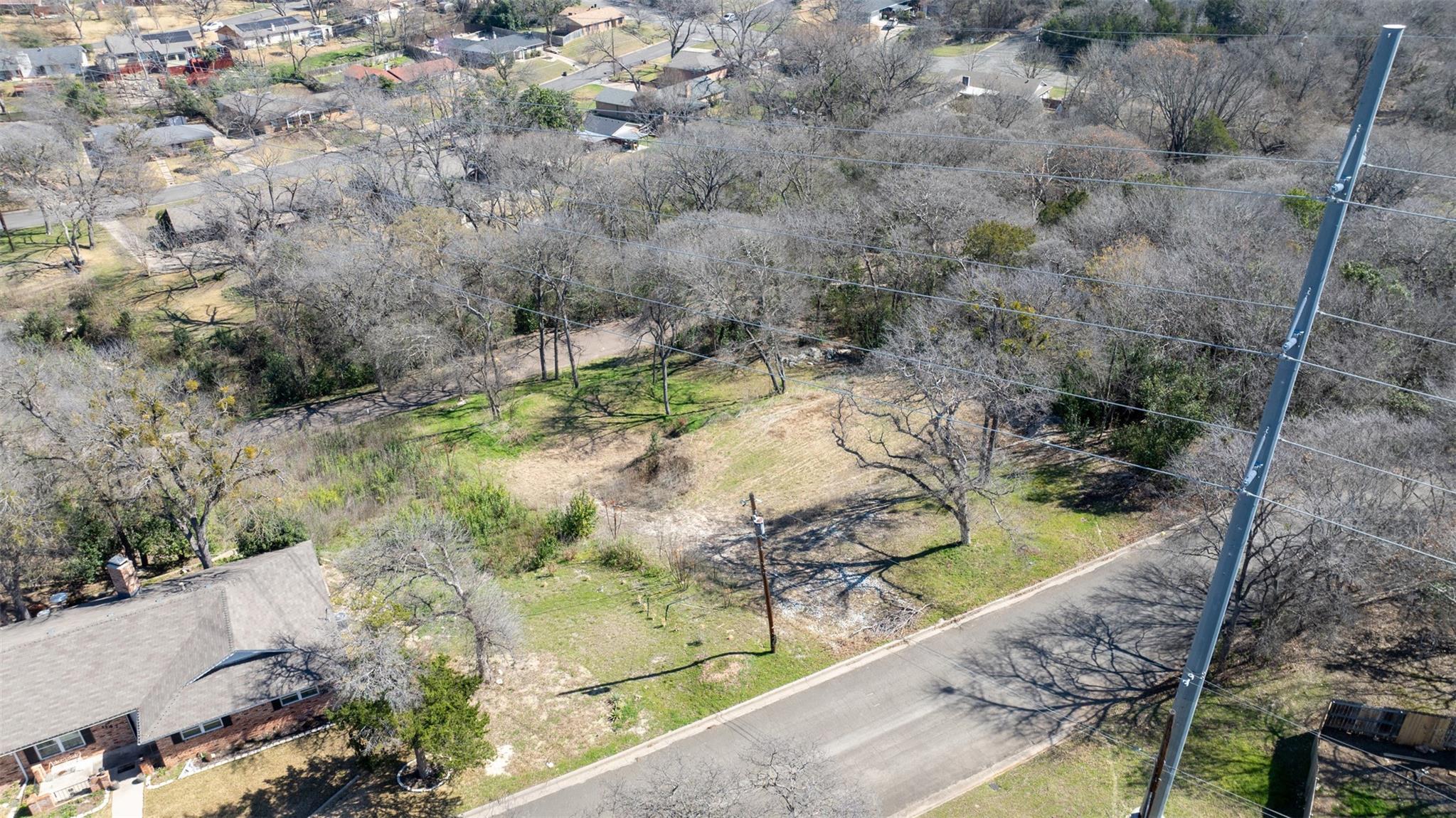 main property photo 18