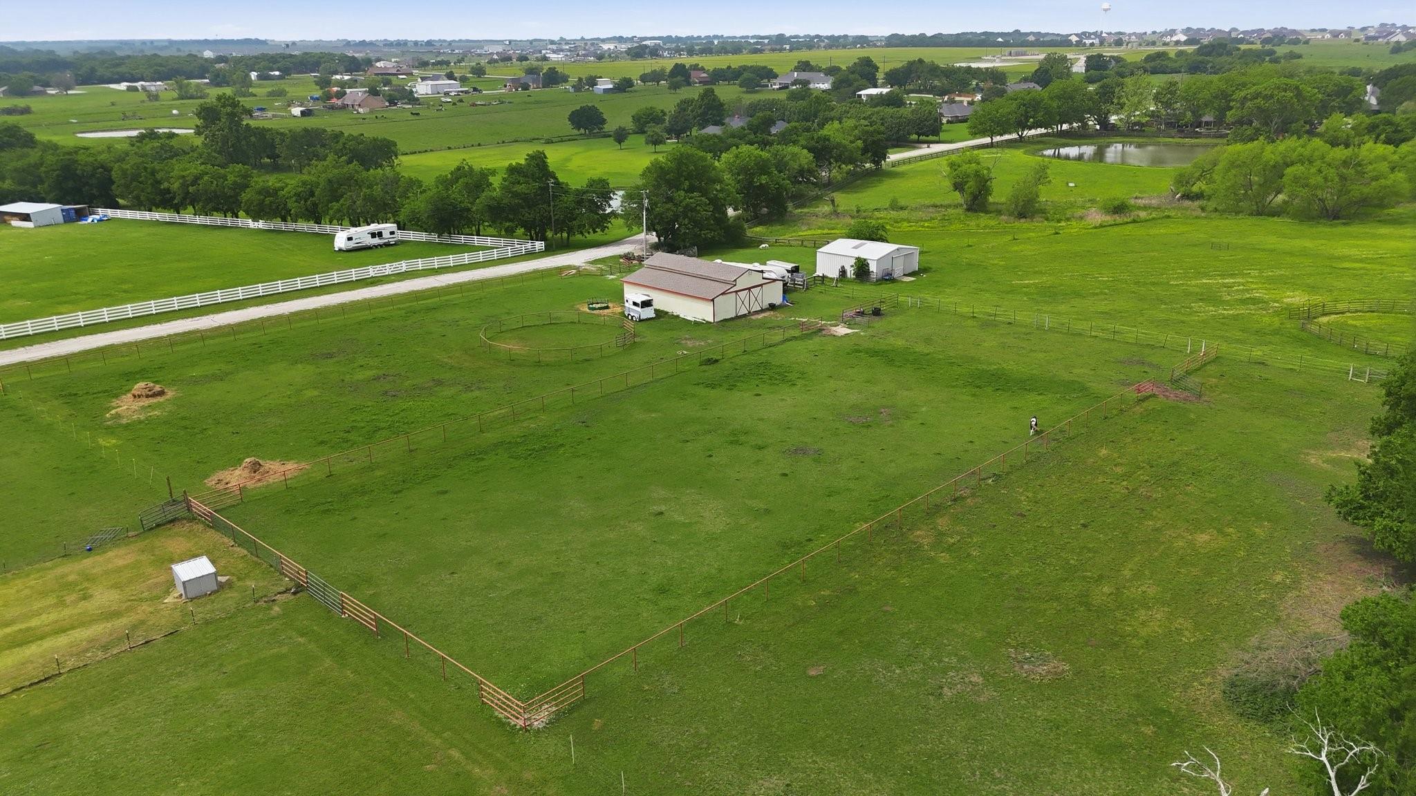 main property photo 32