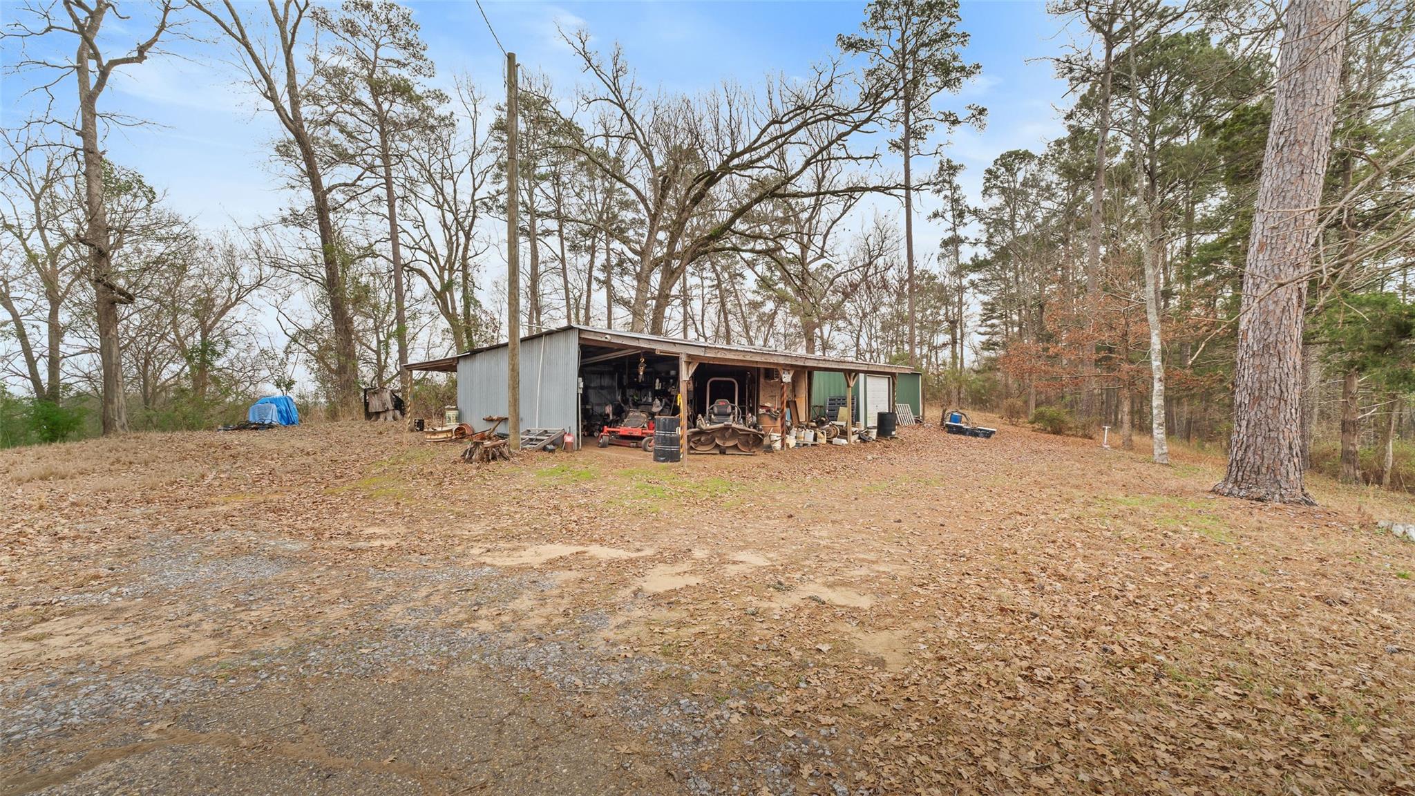 main property photo 27