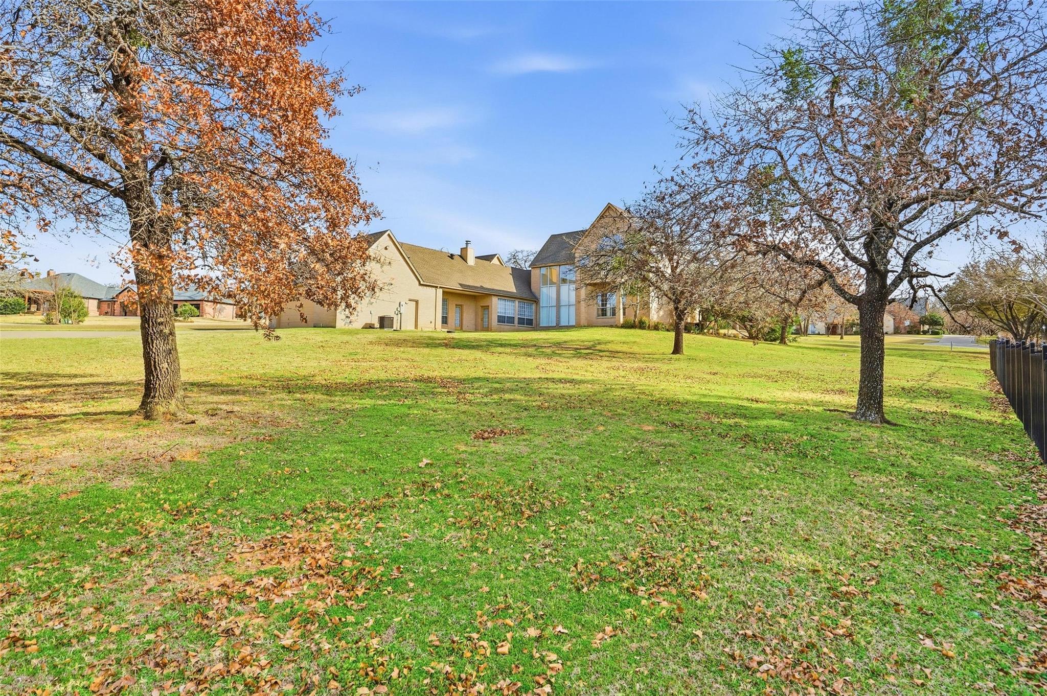 main property photo 35