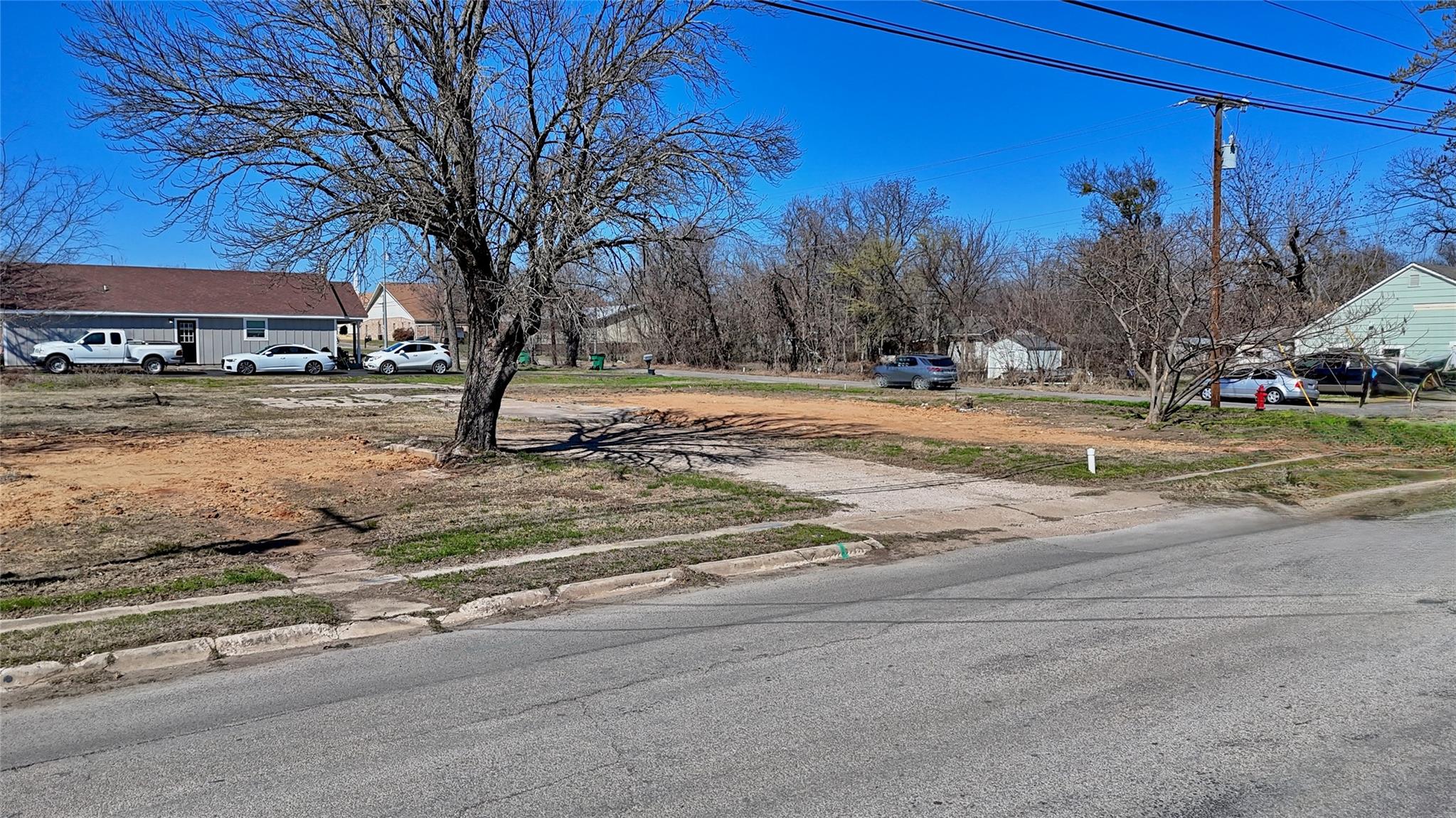 main property photo 9