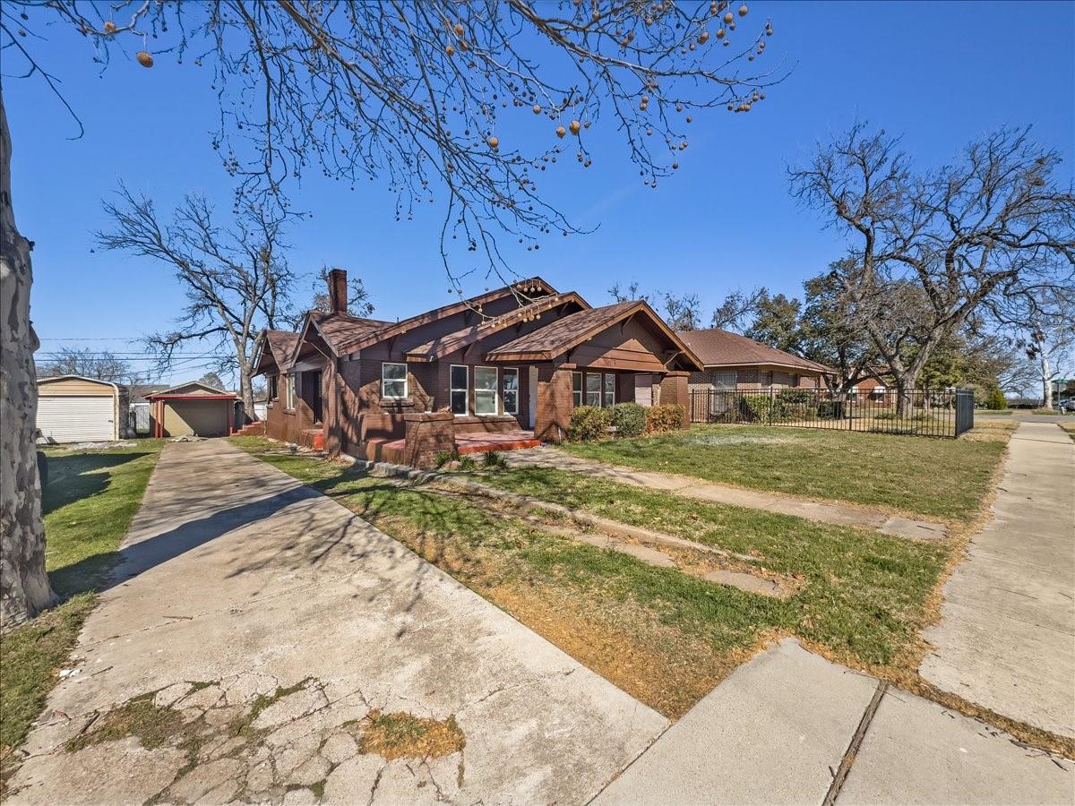 main property photo 22