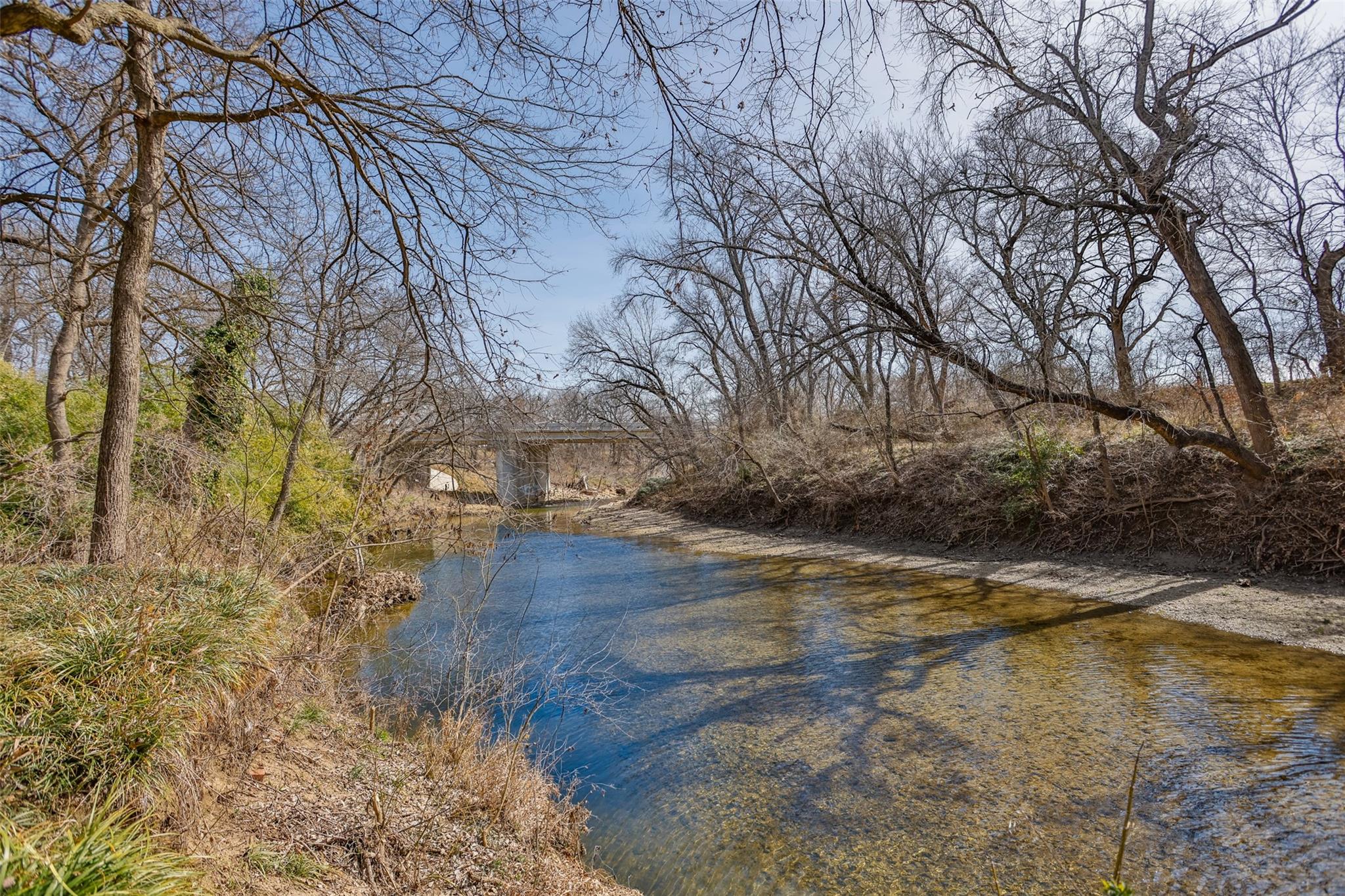 main property photo 36