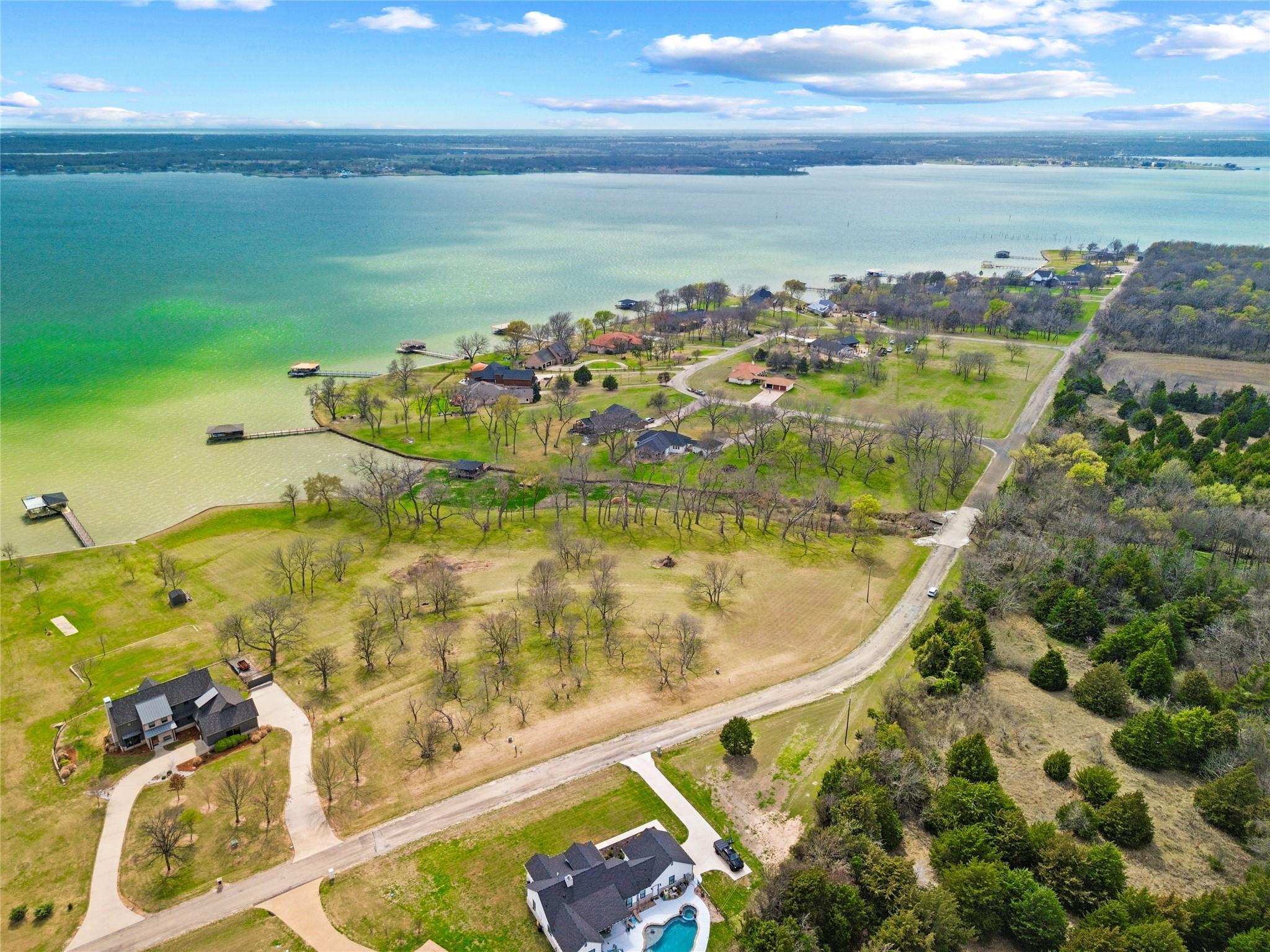main property photo 14