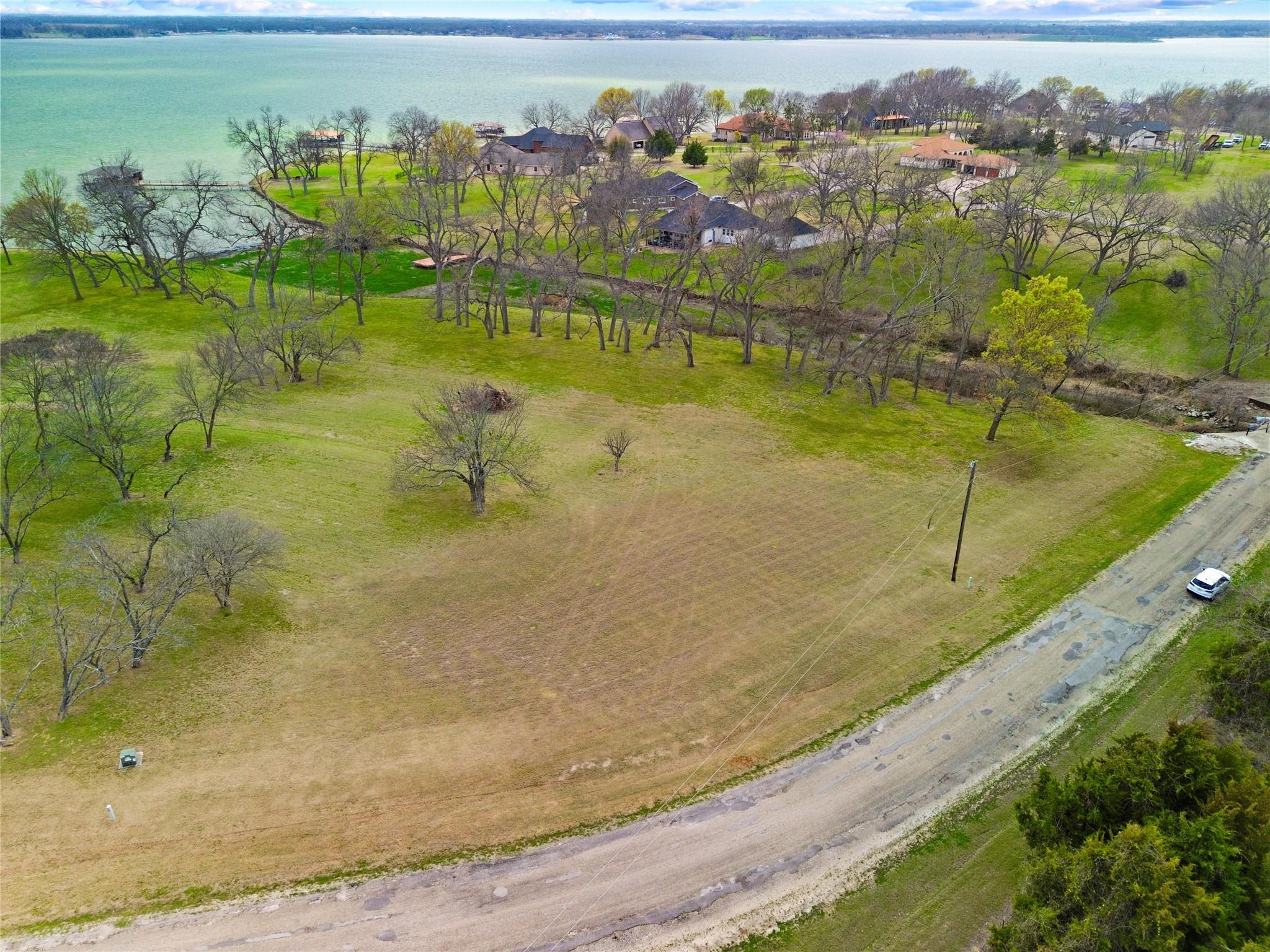 main property photo 23