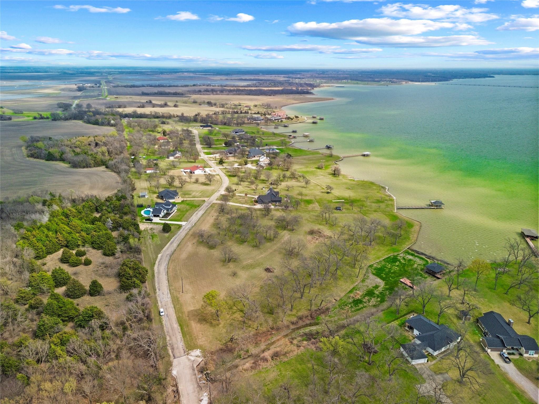 main property photo 8