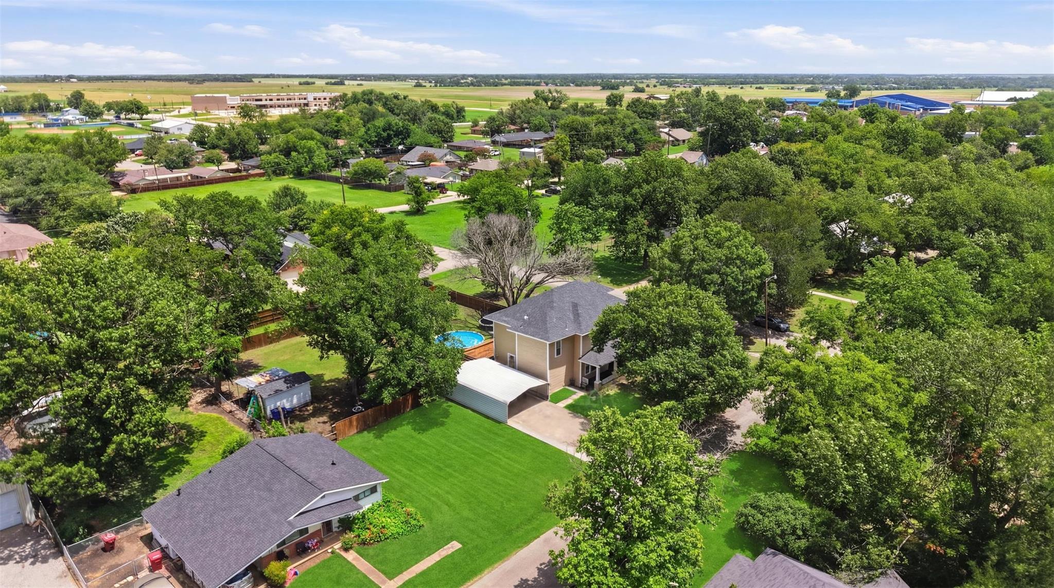 main property photo 35