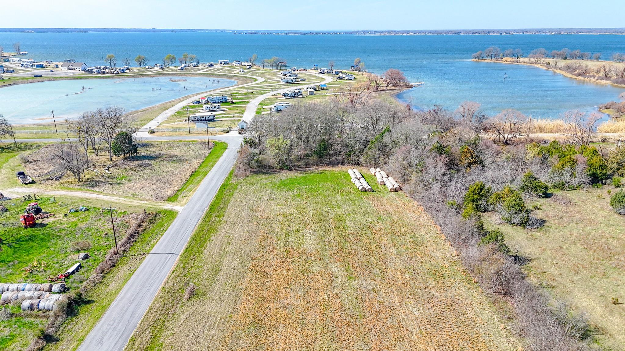 main property photo 4
