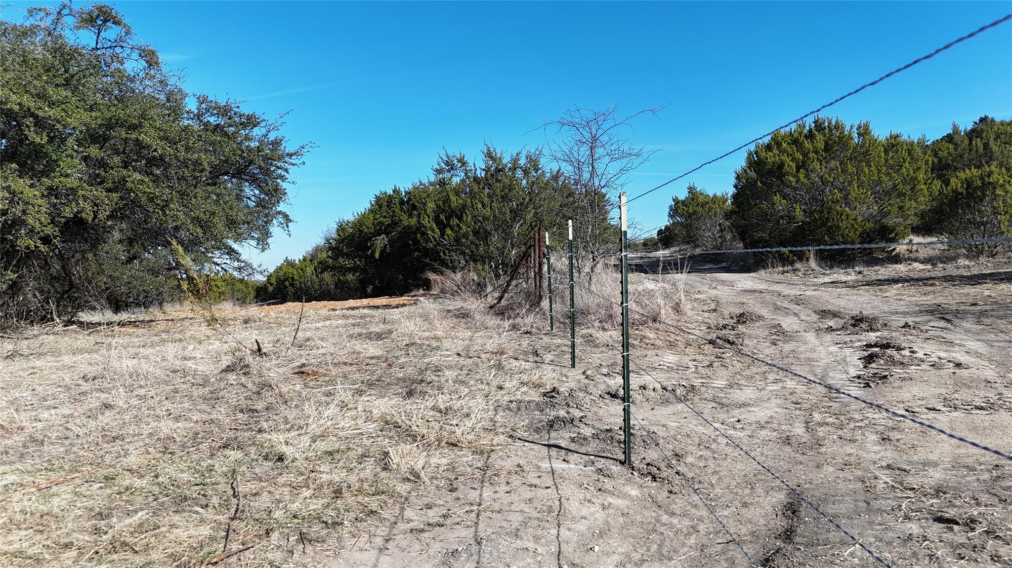 main property photo 18