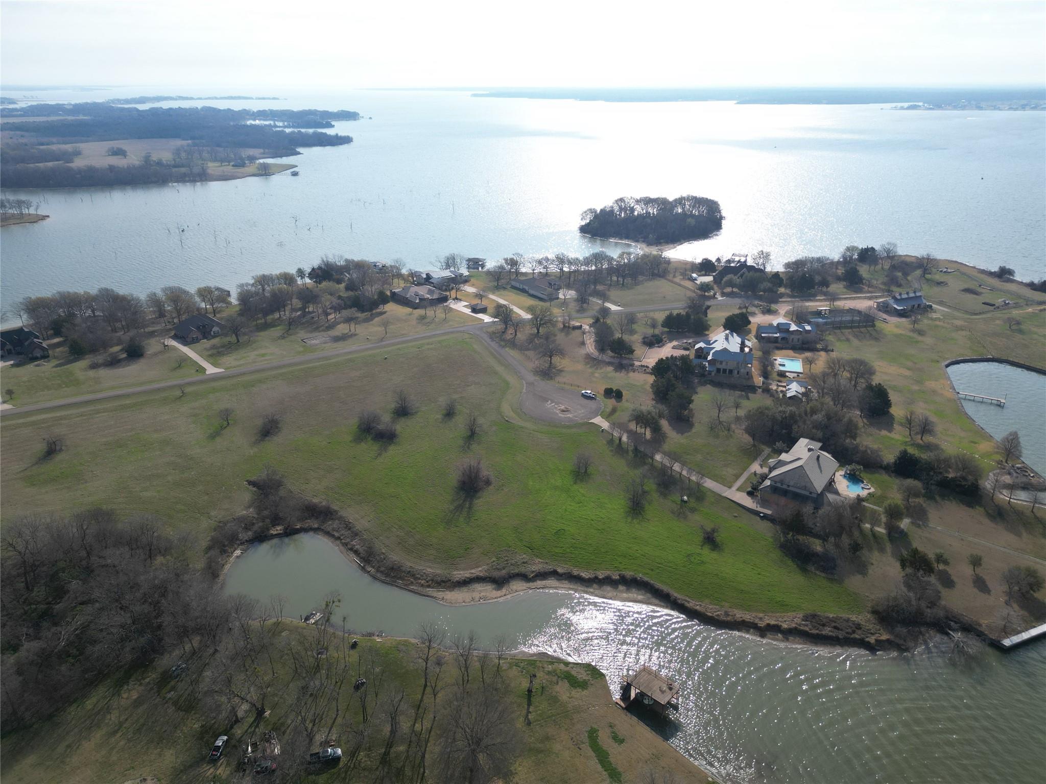 main property photo 4