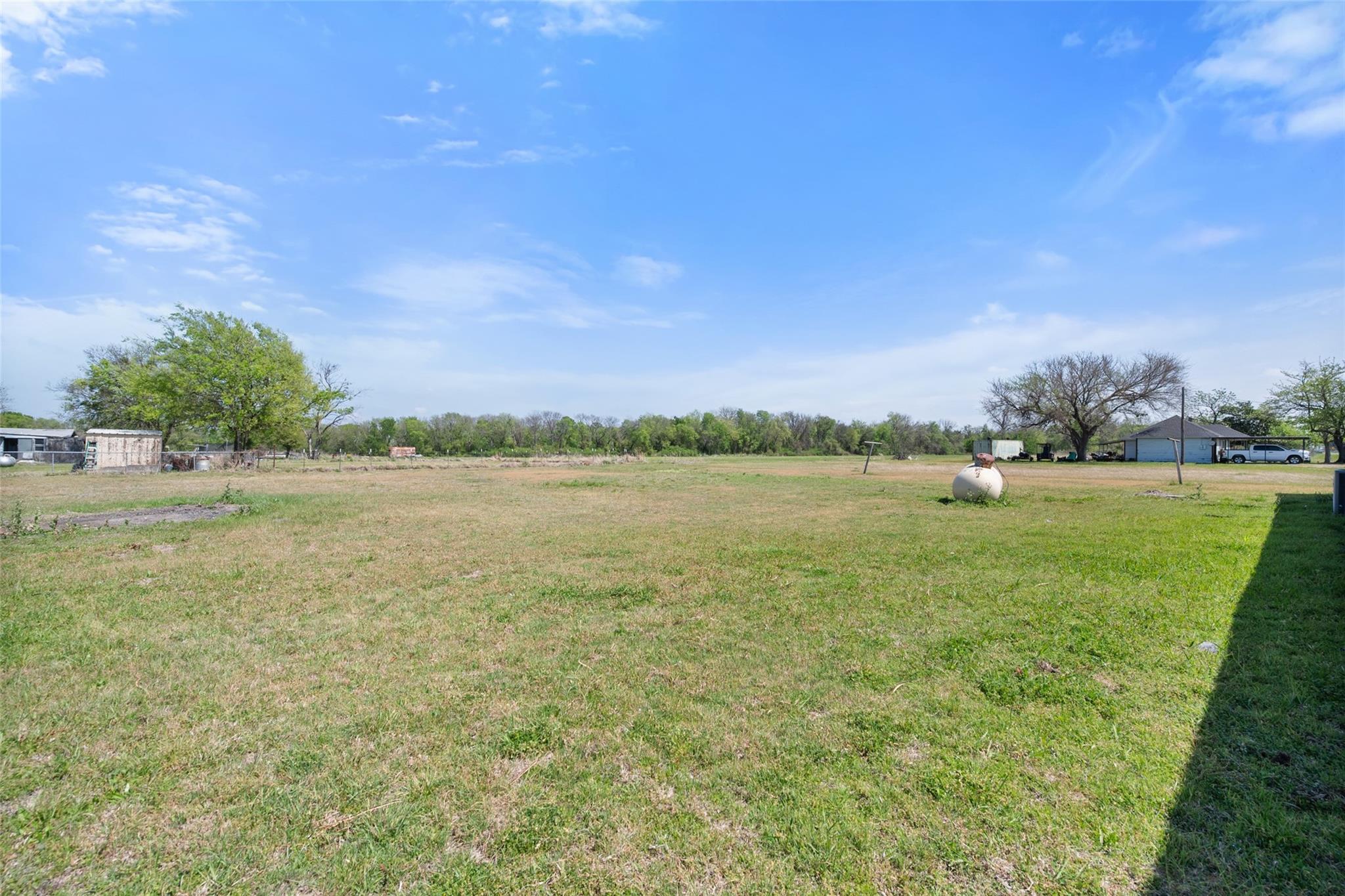 main property photo 32